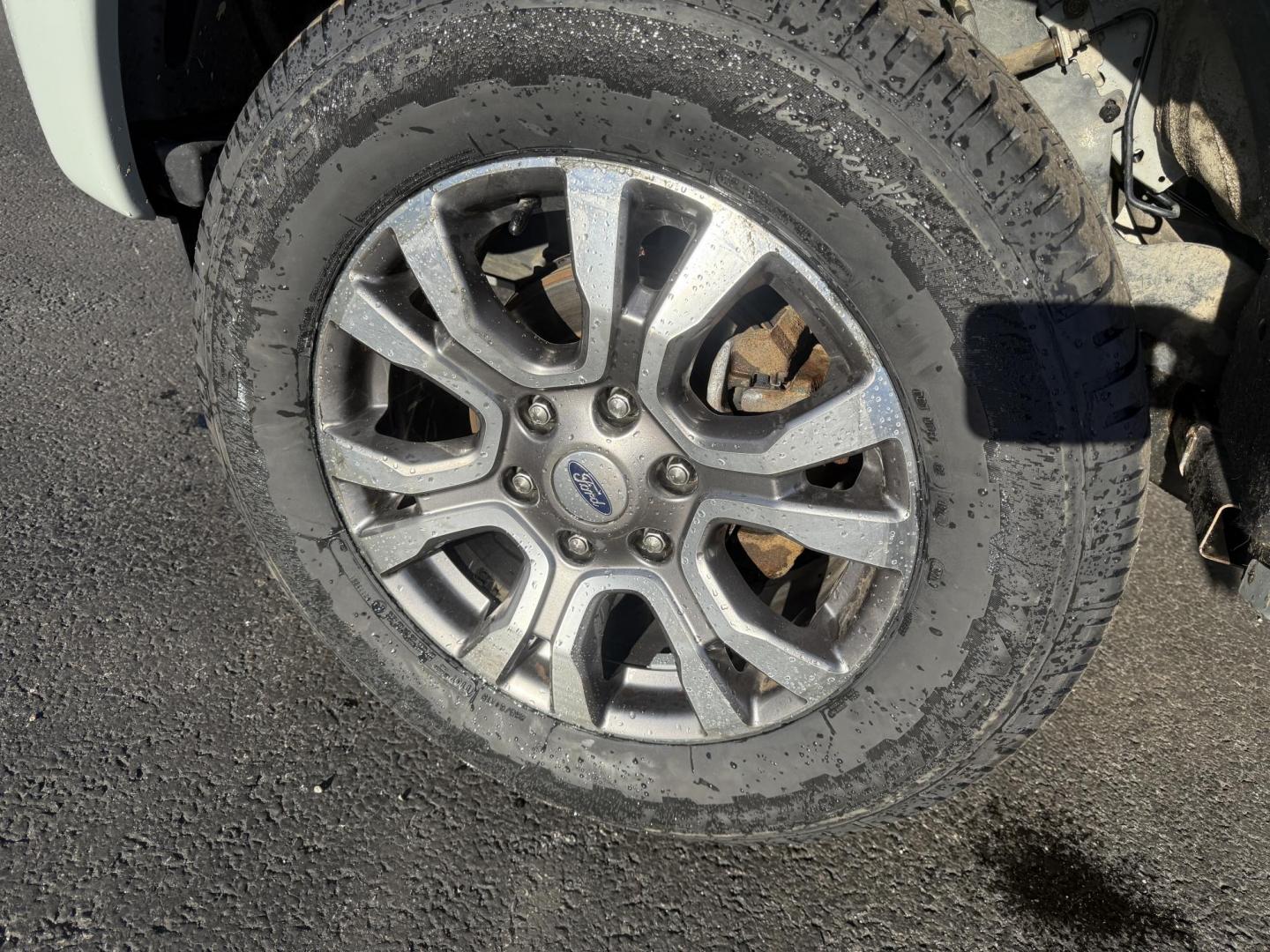 2021 Gray /Black Ford Ranger Lariat SuperCrew 4WD (1FTER4FHXML) with an 2.3L I4 DOHC 16V Turbo engine, Automatic transmission, located at 547 E. Main St., Orwell, OH, 44076, (440) 437-5893, 41.535435, -80.847855 - One Owner – 2021 Ford Ranger Lariat Crew Cab – Off-Road Capability Meets Modern Luxury Tackle every journey in comfort and style with this 2021 Ford Ranger Lariat Crew Cab. Powered by a turbocharged 2.3L EcoBoost engine and a 10-speed automatic transmission, this truck delivers efficient powe - Photo#15