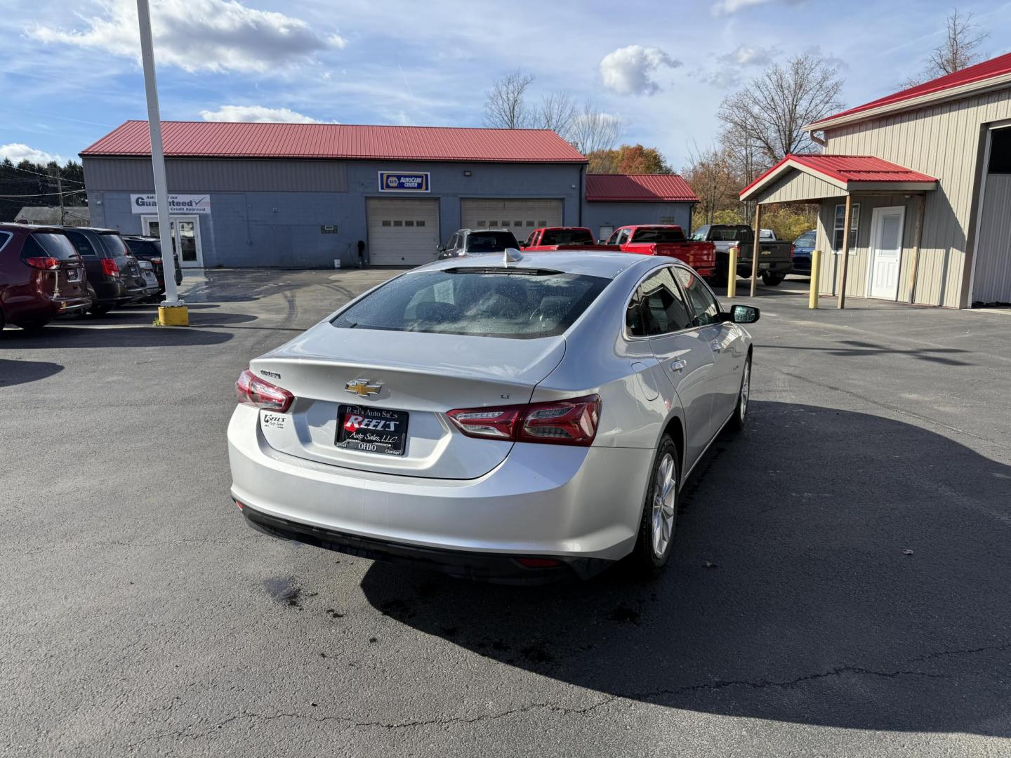 2019 Silver /Black Chevrolet Malibu LT (1G1ZD5ST6KF) with an 1.5L I4 DOHC 16V Turbo engine, Automatic transmission, located at 547 E. Main St., Orwell, OH, 44076, (440) 437-5893, 41.535435, -80.847855 - ONE OWNER – 2019 Chevrolet Malibu LT – Modern Efficiency, Comfort, and Advanced Technology – Brand New Tires Upgrade your daily drive with this 2019 Chevrolet Malibu LT. Powered by a fuel-efficient 1.5L Turbocharged EcoTec engine, this sedan delivers an impressive 36 MPG highway and 32 MPG - Photo#7