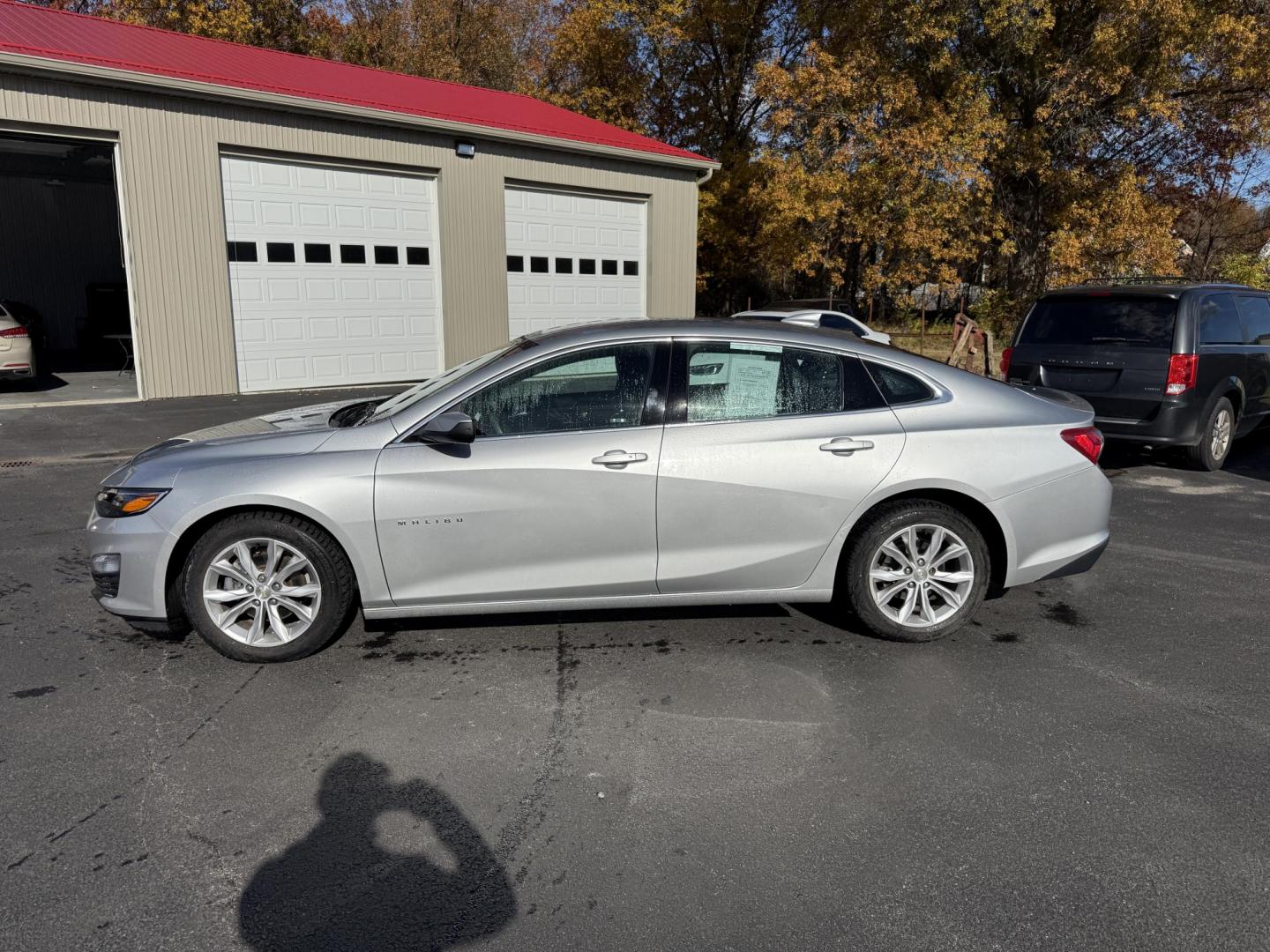 2019 Silver /Black Chevrolet Malibu LT (1G1ZD5ST6KF) with an 1.5L I4 DOHC 16V Turbo engine, Automatic transmission, located at 547 E. Main St., Orwell, OH, 44076, (440) 437-5893, 41.535435, -80.847855 - ONE OWNER – 2019 Chevrolet Malibu LT – Modern Efficiency, Comfort, and Advanced Technology – Brand New Tires Upgrade your daily drive with this 2019 Chevrolet Malibu LT. Powered by a fuel-efficient 1.5L Turbocharged EcoTec engine, this sedan delivers an impressive 36 MPG highway and 32 MPG - Photo#12