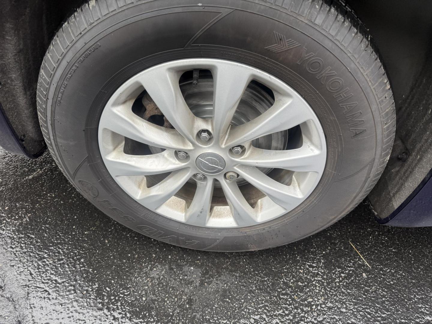 2019 Blue /Black Chrysler Pacifica Touring-L (2C4RC1BG6KR) with an 3.6L V6 DOHC 24V engine, 9A transmission, located at 547 E. Main St., Orwell, OH, 44076, (440) 437-5893, 41.535435, -80.847855 - 2019 Chrysler Pacifica Touring L – Family Comfort, Advanced Safety, and Unmatched Versatility Upgrade your family’s ride with this 2019 Chrysler Pacifica Touring L, designed for comfort, convenience, and peace of mind. Powered by a reliable 3.6L Pentastar V6 engine and a smooth 9-speed automa - Photo#6