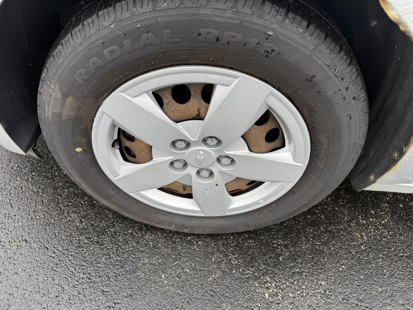 2016 Silver /Gray Chevrolet Sonic LS Auto Sedan (1G1JA5SG7G4) with an 1.8L I4 DOHC 24V engine, Automatic transmission, located at 11115 Chardon Rd. , Chardon, OH, 44024, (440) 214-9705, 41.580246, -81.241943 - One Owner – 2016 Chevrolet Sonic LS Sedan – Efficient, Stylish, and Ready to Drive Discover the perfect balance of economy and style with this 2016 Chevrolet Sonic LS Sedan. Powered by a reliable 1.8L I4 EcoTec engine and paired with a smooth 6-speed automatic transmission, this compact sedan - Photo#13