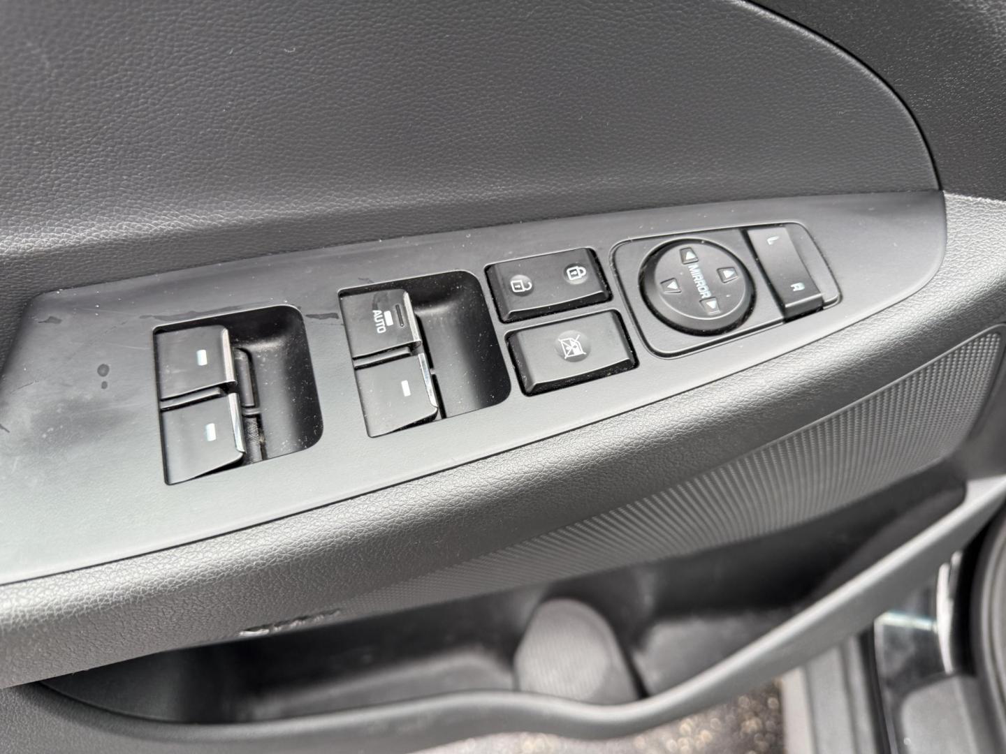 2017 Black /Black Hyundai Tucson Limited Ultimate AWD (KM8J3CA27HU) with an 1.6L I4 DOHC 16V Turbo engine, Automatic transmission, located at 11115 Chardon Rd. , Chardon, OH, 44024, (440) 214-9705, 41.580246, -81.241943 - One Owner – 2017 Hyundai Tucson Limited Ultimate AWD – Luxury, Technology, and All-Weather Confidence Elevate your driving experience with this 2017 Hyundai Tucson Limited Ultimate AWD, blending sophisticated features, advanced safety, and impressive performance. Powered by a 1.6L Turbocharge - Photo#17