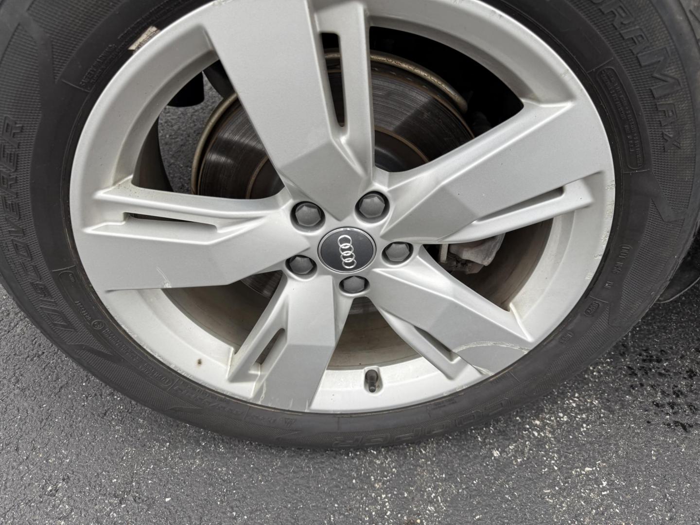 2018 Black /Black Audi Q5 2.0T Premium Plus quattro (WA1BNAFYXJ2) with an 2.0L I4 DOHC 16V Turbo engine, Automatic transmission, located at 11115 Chardon Rd. , Chardon, OH, 44024, (440) 214-9705, 41.580246, -81.241943 - One Owner – 2018 Audi Q5 Premium Plus – Luxury, Performance, and Technology in Perfect Harmony Experience the ultimate in luxury and versatility with this 2018 Audi Q5 Premium Plus. Powered by a spirited 2.0L Turbocharged I4 engine and equipped with Audi’s renowned Quattro all-wheel drive s - Photo#6