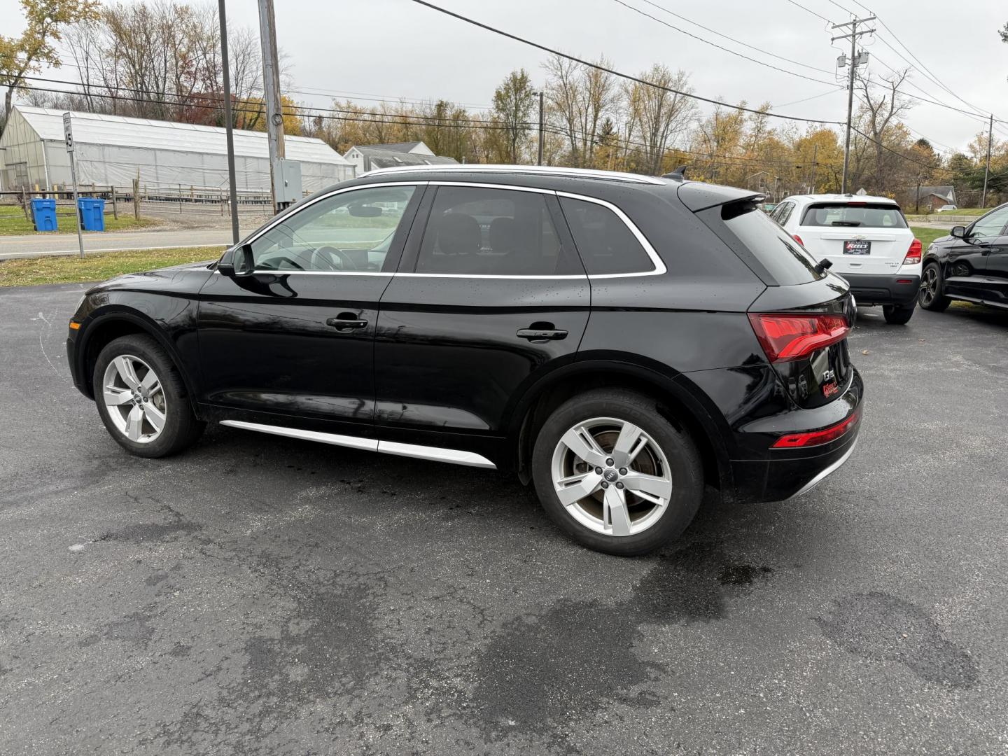 2018 Black /Black Audi Q5 2.0T Premium Plus quattro (WA1BNAFYXJ2) with an 2.0L I4 DOHC 16V Turbo engine, Automatic transmission, located at 11115 Chardon Rd. , Chardon, OH, 44024, (440) 214-9705, 41.580246, -81.241943 - One Owner – 2018 Audi Q5 Premium Plus – Luxury, Performance, and Technology in Perfect Harmony Experience the ultimate in luxury and versatility with this 2018 Audi Q5 Premium Plus. Powered by a spirited 2.0L Turbocharged I4 engine and equipped with Audi’s renowned Quattro all-wheel drive s - Photo#10