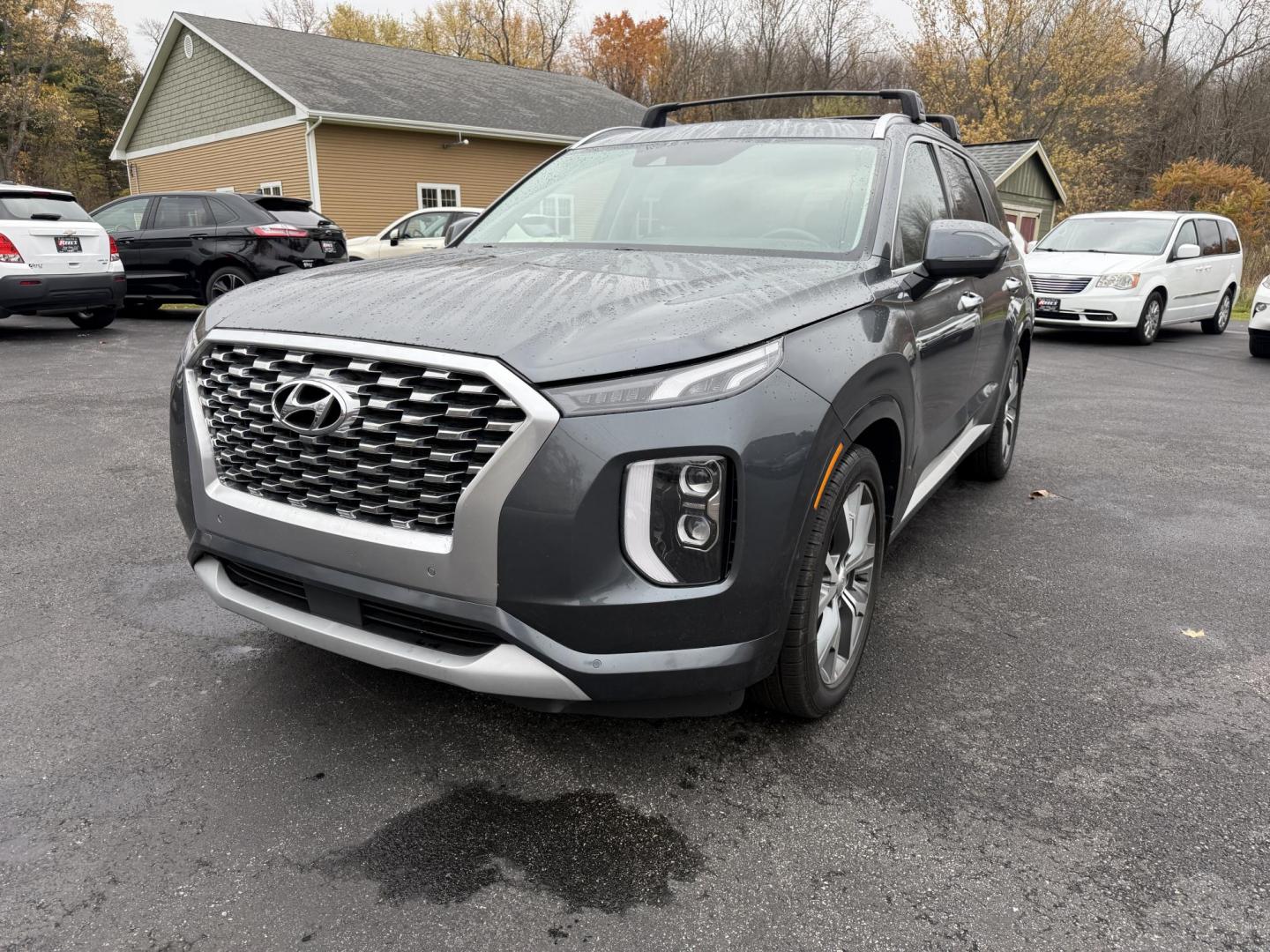 2021 Gray /Black Hyundai Palisade Limited AWD (KM8R5DHE8MU) with an 3.8L V6 DOHC 24V engine, Automatic transmission, located at 11115 Chardon Rd. , Chardon, OH, 44024, (440) 214-9705, 41.580246, -81.241943 - 2021 Hyundai Palisade Limited AWD – Luxury, Technology, and Family-Ready Performance Elevate your driving experience with this 2021 Hyundai Palisade Limited AWD, blending premium comfort, advanced safety, and impressive versatility. Powered by a smooth 3.8L GDI V6 engine paired with an 8-speed - Photo#0