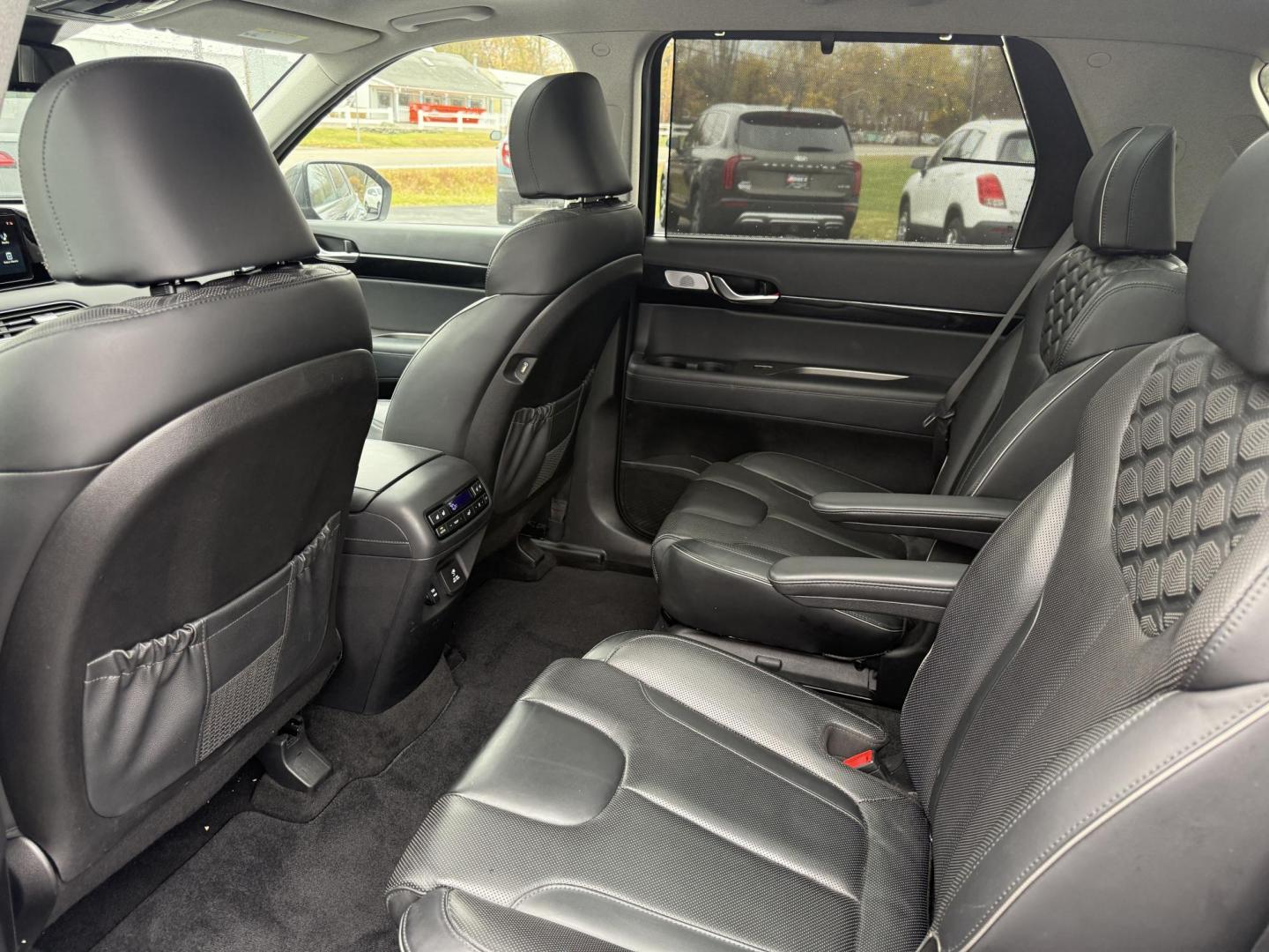 2021 Gray /Black Hyundai Palisade Limited AWD (KM8R5DHE8MU) with an 3.8L V6 DOHC 24V engine, Automatic transmission, located at 11115 Chardon Rd. , Chardon, OH, 44024, (440) 214-9705, 41.580246, -81.241943 - 2021 Hyundai Palisade Limited AWD – Luxury, Technology, and Family-Ready Performance Elevate your driving experience with this 2021 Hyundai Palisade Limited AWD, blending premium comfort, advanced safety, and impressive versatility. Powered by a smooth 3.8L GDI V6 engine paired with an 8-speed - Photo#39