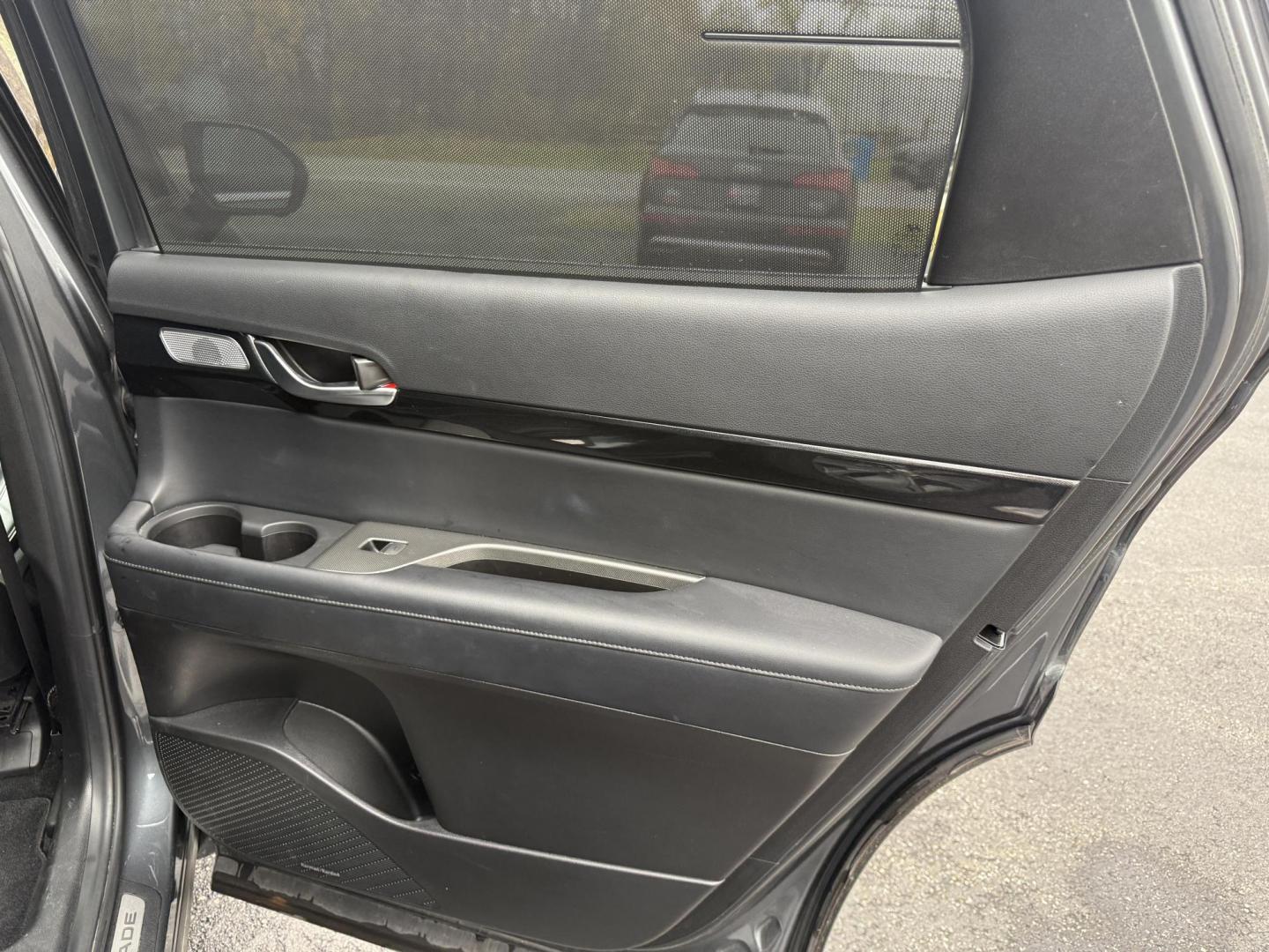 2021 Gray /Black Hyundai Palisade Limited AWD (KM8R5DHE8MU) with an 3.8L V6 DOHC 24V engine, Automatic transmission, located at 11115 Chardon Rd. , Chardon, OH, 44024, (440) 214-9705, 41.580246, -81.241943 - 2021 Hyundai Palisade Limited AWD – Luxury, Technology, and Family-Ready Performance Elevate your driving experience with this 2021 Hyundai Palisade Limited AWD, blending premium comfort, advanced safety, and impressive versatility. Powered by a smooth 3.8L GDI V6 engine paired with an 8-speed - Photo#52