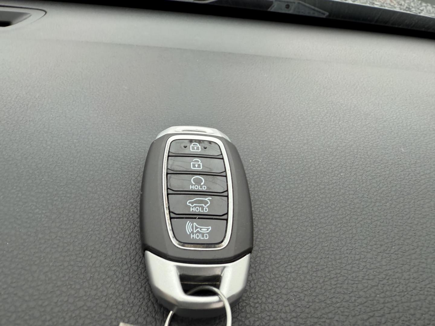 2021 Gray /Black Hyundai Palisade Limited AWD (KM8R5DHE8MU) with an 3.8L V6 DOHC 24V engine, Automatic transmission, located at 11115 Chardon Rd. , Chardon, OH, 44024, (440) 214-9705, 41.580246, -81.241943 - 2021 Hyundai Palisade Limited AWD – Luxury, Technology, and Family-Ready Performance Elevate your driving experience with this 2021 Hyundai Palisade Limited AWD, blending premium comfort, advanced safety, and impressive versatility. Powered by a smooth 3.8L GDI V6 engine paired with an 8-speed - Photo#57