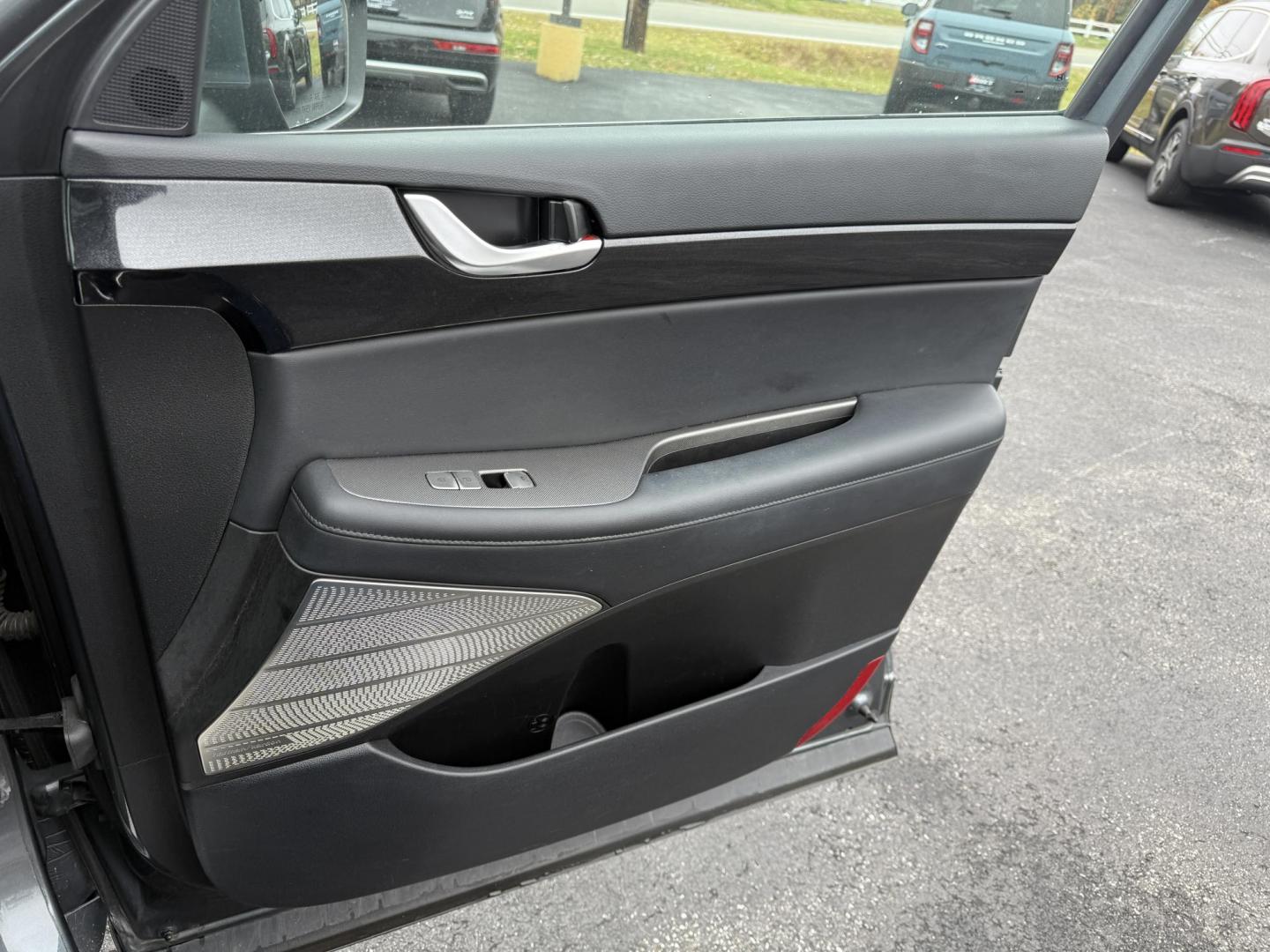 2021 Gray /Black Hyundai Palisade Limited AWD (KM8R5DHE8MU) with an 3.8L V6 DOHC 24V engine, Automatic transmission, located at 11115 Chardon Rd. , Chardon, OH, 44024, (440) 214-9705, 41.580246, -81.241943 - 2021 Hyundai Palisade Limited AWD – Luxury, Technology, and Family-Ready Performance Elevate your driving experience with this 2021 Hyundai Palisade Limited AWD, blending premium comfort, advanced safety, and impressive versatility. Powered by a smooth 3.8L GDI V6 engine paired with an 8-speed - Photo#58