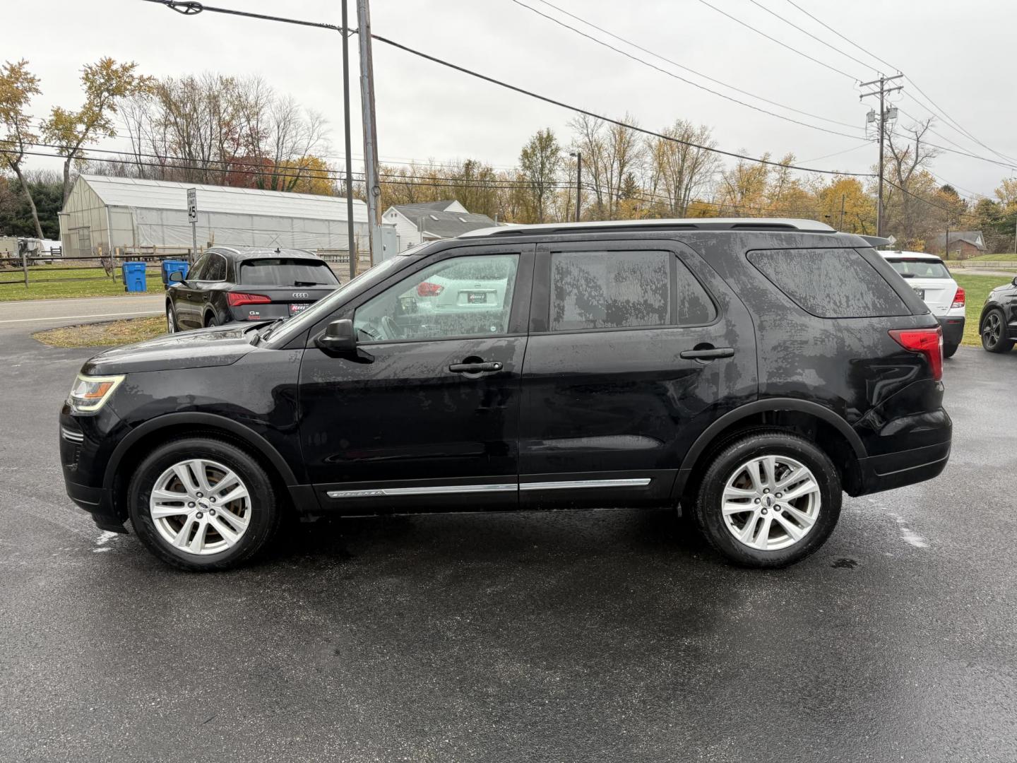 2018 Black /Black Ford Explorer XLT 4WD (1FM5K8D80JG) with an 3.5L V6 DOHC 24V engine, Automatic transmission, located at 11115 Chardon Rd. , Chardon, OH, 44024, (440) 214-9705, 41.580246, -81.241943 - 2018 Ford Explorer XLT 4WD – Versatile, Comfortable, and Ready for Adventure Experience the perfect combination of capability, comfort, and practicality with this 2018 Ford Explorer XLT 4WD. Powered by a reliable 3.5L V6 engine and paired with a smooth 6-speed automatic transmission, this SUV o - Photo#12