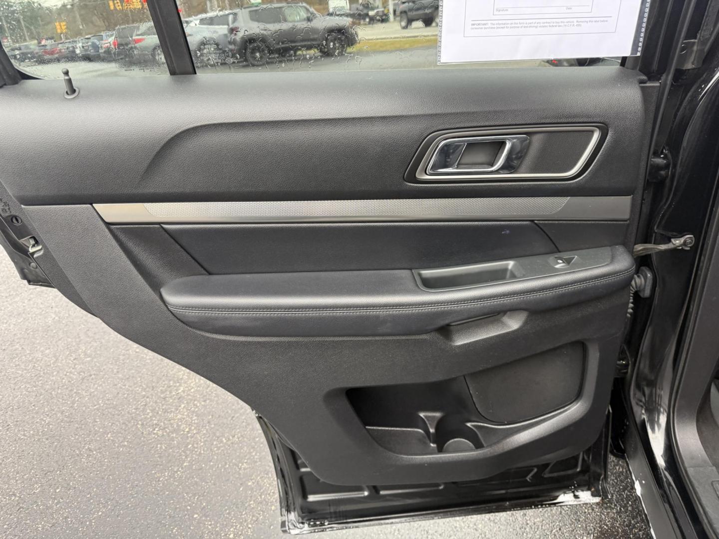 2018 Black /Black Ford Explorer XLT 4WD (1FM5K8D80JG) with an 3.5L V6 DOHC 24V engine, Automatic transmission, located at 11115 Chardon Rd. , Chardon, OH, 44024, (440) 214-9705, 41.580246, -81.241943 - 2018 Ford Explorer XLT 4WD – Versatile, Comfortable, and Ready for Adventure Experience the perfect combination of capability, comfort, and practicality with this 2018 Ford Explorer XLT 4WD. Powered by a reliable 3.5L V6 engine and paired with a smooth 6-speed automatic transmission, this SUV o - Photo#34