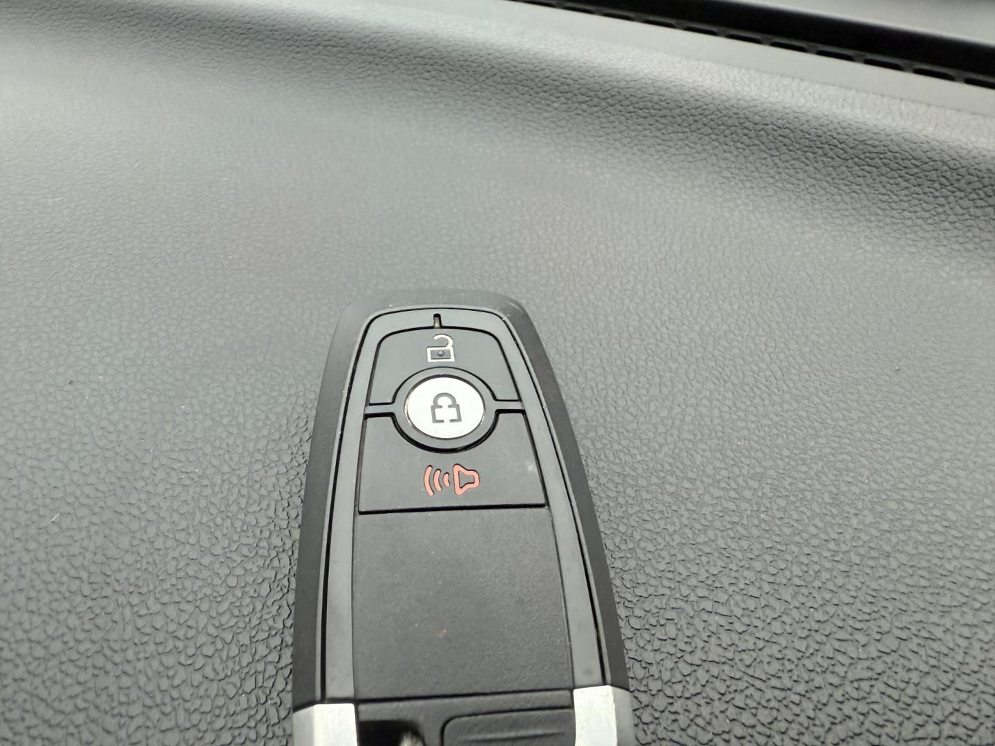 2018 Black /Black Ford Explorer XLT 4WD (1FM5K8D80JG) with an 3.5L V6 DOHC 24V engine, Automatic transmission, located at 11115 Chardon Rd. , Chardon, OH, 44024, (440) 214-9705, 41.580246, -81.241943 - 2018 Ford Explorer XLT 4WD – Versatile, Comfortable, and Ready for Adventure Experience the perfect combination of capability, comfort, and practicality with this 2018 Ford Explorer XLT 4WD. Powered by a reliable 3.5L V6 engine and paired with a smooth 6-speed automatic transmission, this SUV o - Photo#45