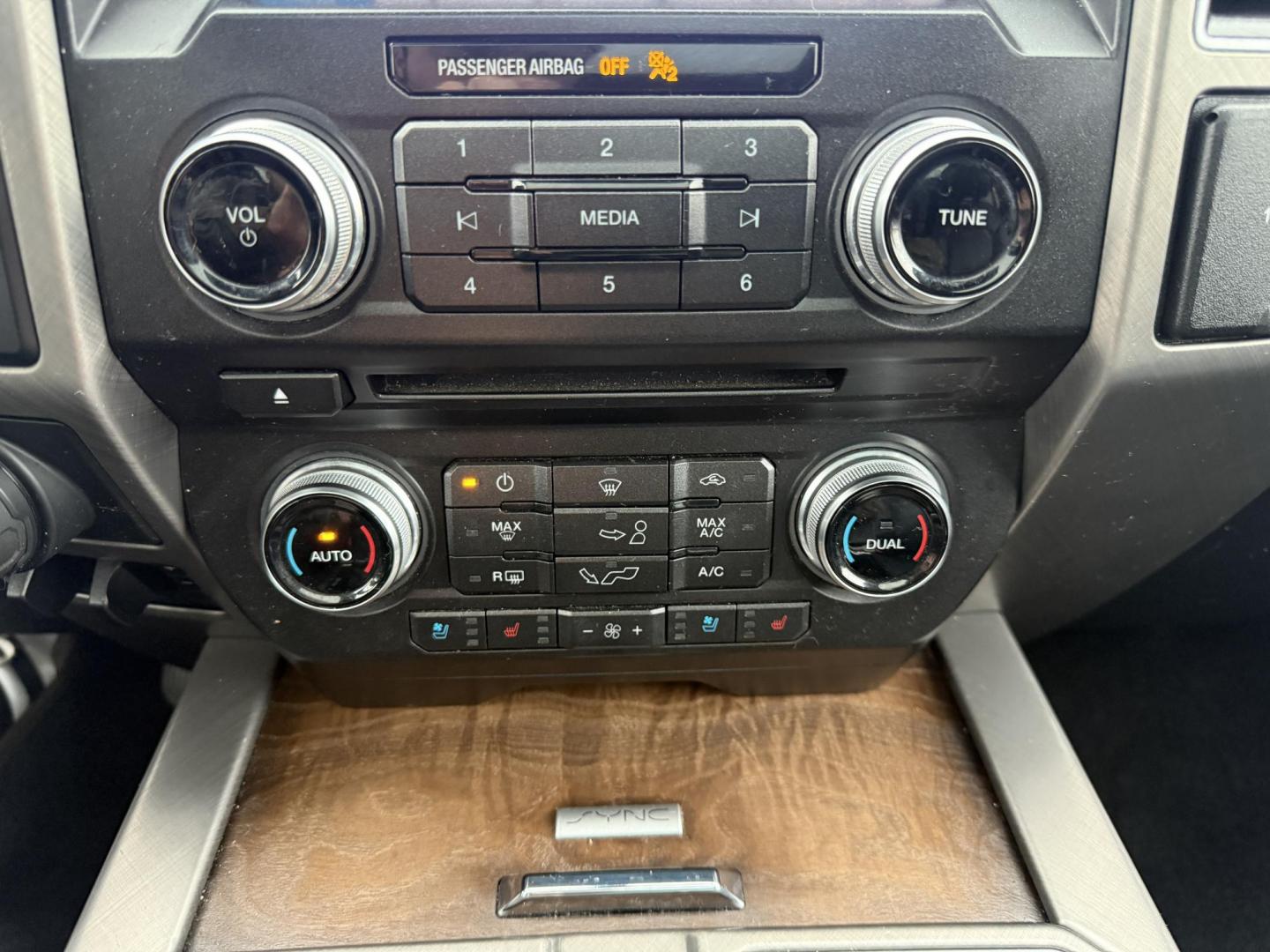 2018 White /Blue Ford F-150 Limited SuperCrew 5.5-ft. Bed 4WD (1FTEW1EG0JF) with an 3.5L V6 Twin Turbo engine, Automatic transmission, located at 11115 Chardon Rd. , Chardon, OH, 44024, (440) 214-9705, 41.580246, -81.241943 - 2018 Ford F-150 Limited Crew Cab 4WD – Luxury, Power, and Unmatched Capability Experience the ultimate in pickup truck luxury and performance with this 2018 Ford F-150 Limited Crew Cab 4WD. Powered by a robust 3.5L Twin Turbo EcoBoost V6 engine and paired with a 10-speed automatic transmission, - Photo#43