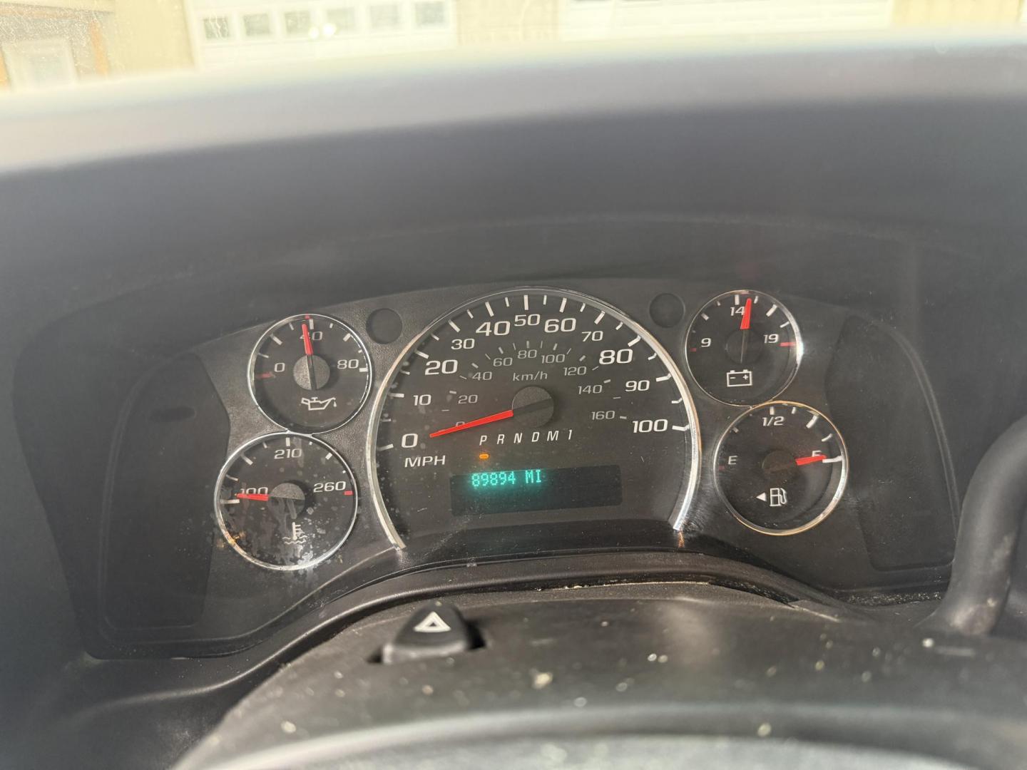 2015 White /Gray Chevrolet Express G3500 (1GB3G4CG0F1) with an 6.0L V8 OHV 16V FFV engine, 6A transmission, located at 11115 Chardon Rd. , Chardon, OH, 44024, (440) 214-9705, 41.580246, -81.241943 - ONE OWNER – 2015 Chevrolet Express 3500 Box Truck – Heavy-Duty Workhorse with Towing and Payload Power Get the job done with confidence in this rugged 2015 Chevrolet Express 3500 Box Truck. Powered by a reliable 6.0L Vortec V8 engine and paired with a smooth 6-speed automatic transmission, th - Photo#19