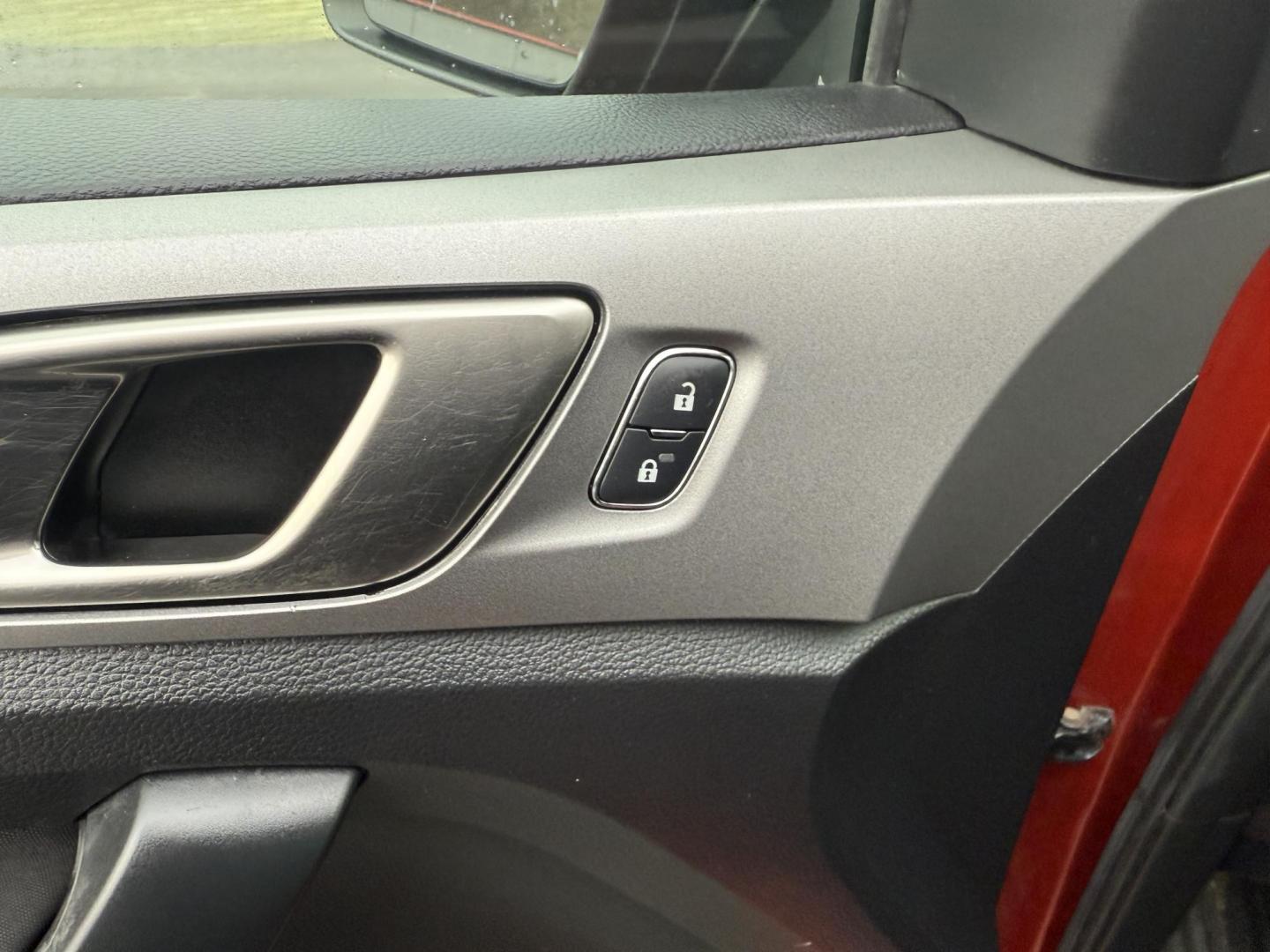 2019 Red /Black Ford Ranger XLT SuperCrew 4WD (1FTER4FH1KL) with an 2.3L I4 DOHC 16V Turbo engine, Automatic transmission, located at 11115 Chardon Rd. , Chardon, OH, 44024, (440) 214-9705, 41.580246, -81.241943 - One Owner – 2019 Ford Ranger XLT Crew Cab 4WD – Rugged Capability, Modern Technology, and Off-Road Adventure Ready Conquer any terrain with confidence in this 2019 Ford Ranger XLT Crew Cab 4WD. Powered by a responsive 2.3L Turbocharged EcoBoost I4 engine and paired with a 10-speed automatic t - Photo#20