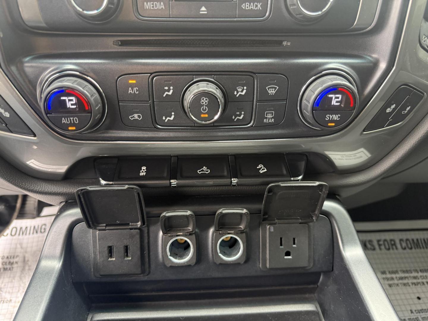 2018 Blue /Black Chevrolet Silverado 1500 LT Z71 Double Cab 4WD (1GCVKREC2JZ) with an 5.3L V8 OHV 16V engine, Automatic transmission, located at 547 E. Main St., Orwell, OH, 44076, (440) 437-5893, 41.535435, -80.847855 - 2018 Chevrolet Silverado 1500 LT Z71 Double Cab 4WD – Power, Luxury, and Off-Road Capability in One Bold Package Conquer any road or trail with this 2018 Chevrolet Silverado 1500 LT Z71 Double Cab 4WD. Under the hood, the formidable 5.3L EcoTec3 V8 engine pairs with a 6-speed automatic transmis - Photo#31