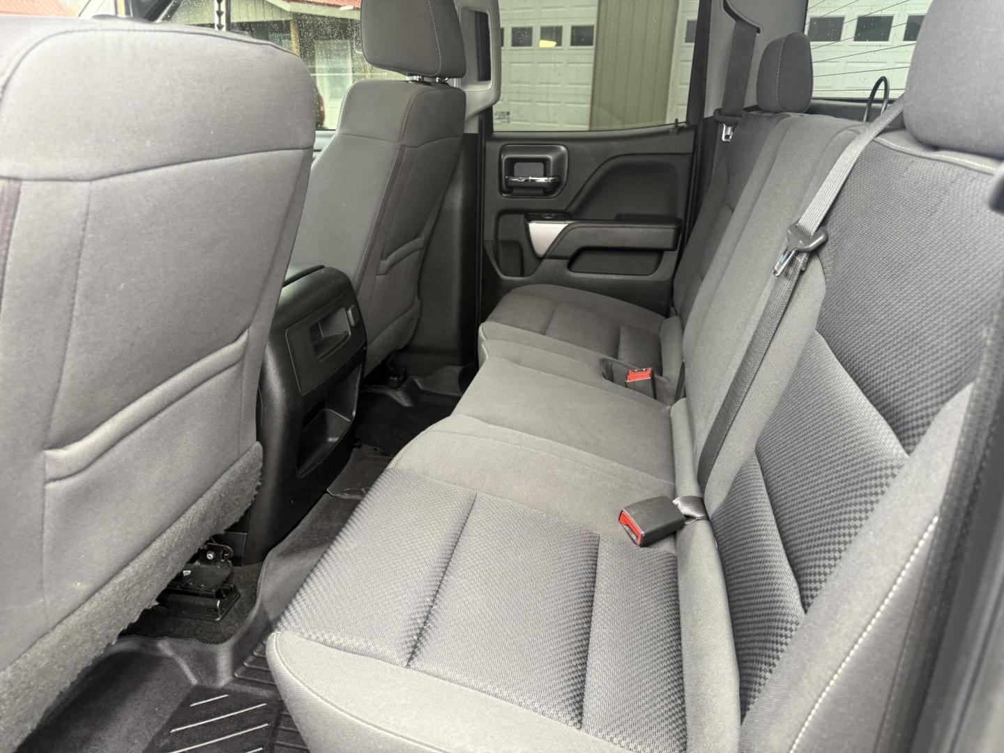 2018 Blue /Black Chevrolet Silverado 1500 LT Z71 Double Cab 4WD (1GCVKREC2JZ) with an 5.3L V8 OHV 16V engine, Automatic transmission, located at 547 E. Main St., Orwell, OH, 44076, (440) 437-5893, 41.535435, -80.847855 - 2018 Chevrolet Silverado 1500 LT Z71 Double Cab 4WD – Power, Luxury, and Off-Road Capability in One Bold Package Conquer any road or trail with this 2018 Chevrolet Silverado 1500 LT Z71 Double Cab 4WD. Under the hood, the formidable 5.3L EcoTec3 V8 engine pairs with a 6-speed automatic transmis - Photo#37