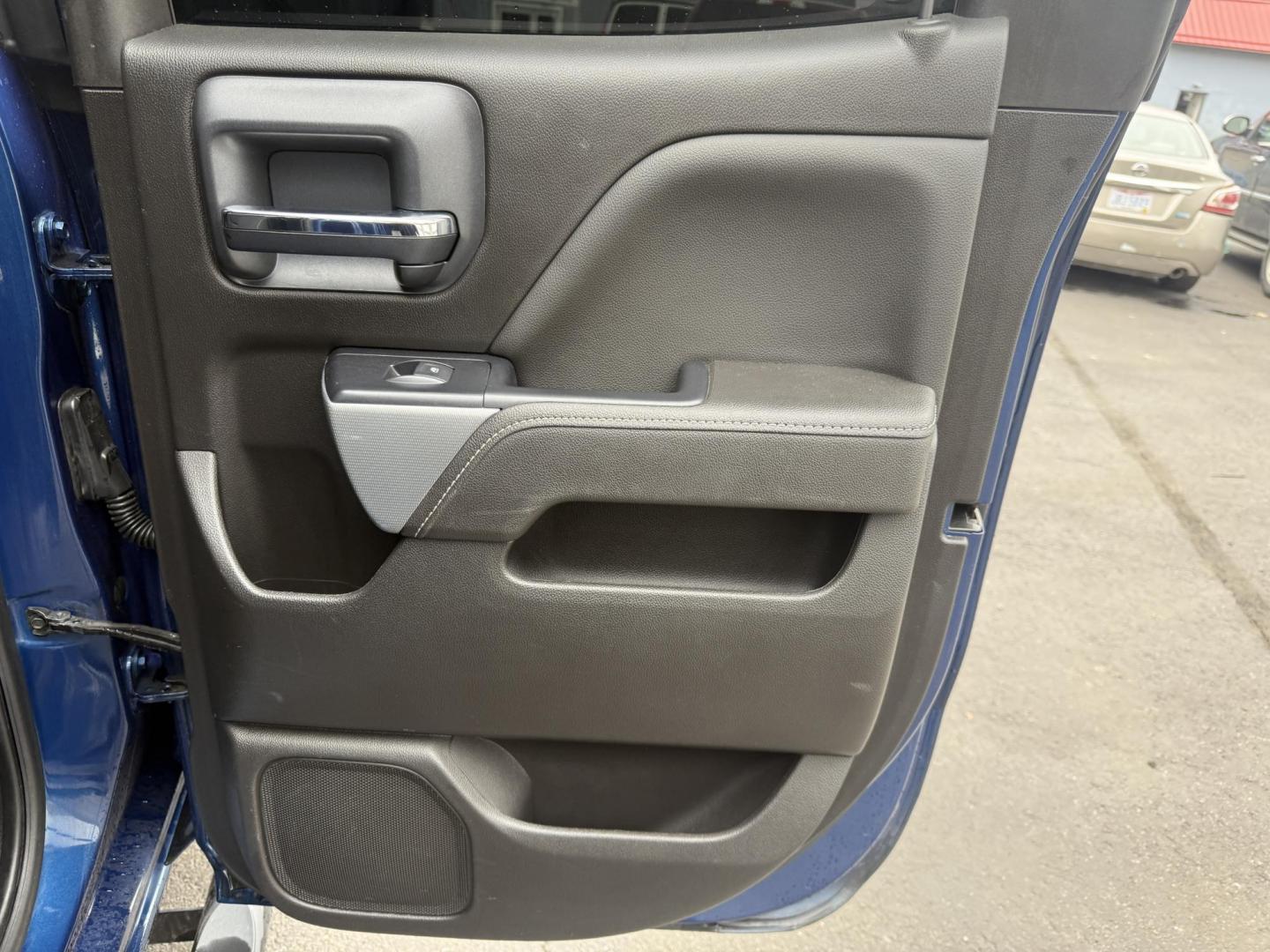 2018 Blue /Black Chevrolet Silverado 1500 LT Z71 Double Cab 4WD (1GCVKREC2JZ) with an 5.3L V8 OHV 16V engine, Automatic transmission, located at 547 E. Main St., Orwell, OH, 44076, (440) 437-5893, 41.535435, -80.847855 - 2018 Chevrolet Silverado 1500 LT Z71 Double Cab 4WD – Power, Luxury, and Off-Road Capability in One Bold Package Conquer any road or trail with this 2018 Chevrolet Silverado 1500 LT Z71 Double Cab 4WD. Under the hood, the formidable 5.3L EcoTec3 V8 engine pairs with a 6-speed automatic transmis - Photo#42