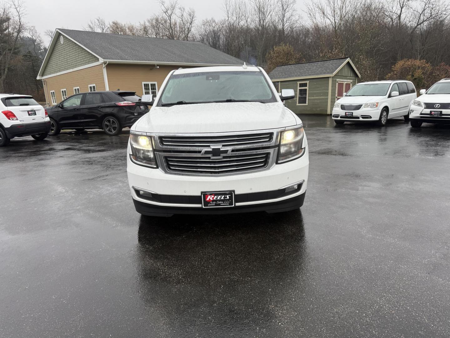 2015 White /Black Chevrolet Tahoe LTZ 4WD (1GNSKCKC8FR) with an 5.3L V8 OHV 16V engine, 6-Speed Automatic transmission, located at 11115 Chardon Rd. , Chardon, OH, 44024, (440) 214-9705, 41.580246, -81.241943 - 2015 Chevrolet Tahoe LTZ 4WD – Full-Size Luxury, Advanced Safety, and Unmatched Versatility Experience the ultimate in comfort, capability, and technology with this 2015 Chevrolet Tahoe LTZ 4WD. Powered by a robust 5.3L EcoTec3 V8 engine paired with a 6-speed automatic transmission and 3.23 gea - Photo#1