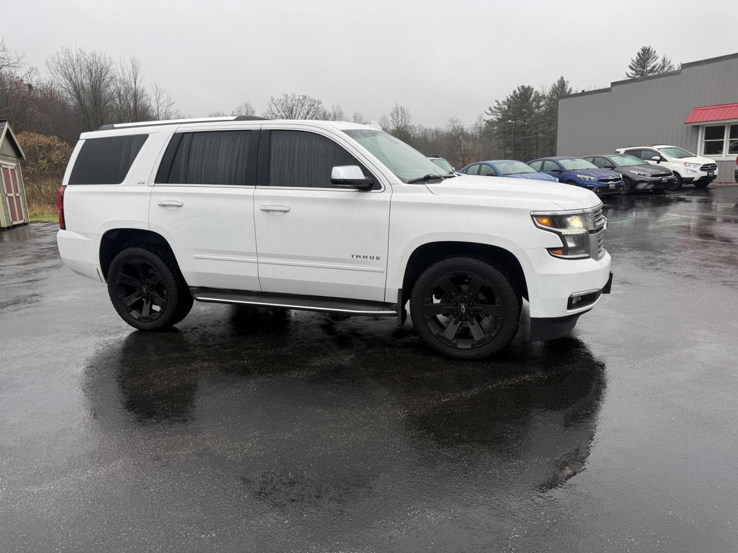2015 White /Black Chevrolet Tahoe LTZ 4WD (1GNSKCKC8FR) with an 5.3L V8 OHV 16V engine, 6-Speed Automatic transmission, located at 11115 Chardon Rd. , Chardon, OH, 44024, (440) 214-9705, 41.580246, -81.241943 - 2015 Chevrolet Tahoe LTZ 4WD – Full-Size Luxury, Advanced Safety, and Unmatched Versatility Experience the ultimate in comfort, capability, and technology with this 2015 Chevrolet Tahoe LTZ 4WD. Powered by a robust 5.3L EcoTec3 V8 engine paired with a 6-speed automatic transmission and 3.23 gea - Photo#3