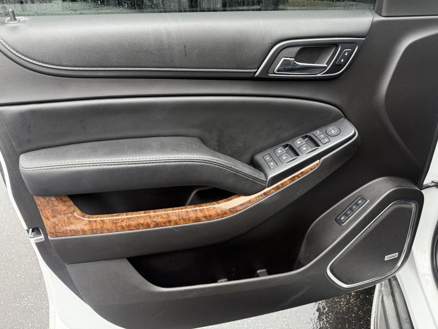 2015 White /Black Chevrolet Tahoe LTZ 4WD (1GNSKCKC8FR) with an 5.3L V8 OHV 16V engine, 6-Speed Automatic transmission, located at 11115 Chardon Rd. , Chardon, OH, 44024, (440) 214-9705, 41.580246, -81.241943 - 2015 Chevrolet Tahoe LTZ 4WD – Full-Size Luxury, Advanced Safety, and Unmatched Versatility Experience the ultimate in comfort, capability, and technology with this 2015 Chevrolet Tahoe LTZ 4WD. Powered by a robust 5.3L EcoTec3 V8 engine paired with a 6-speed automatic transmission and 3.23 gea - Photo#16