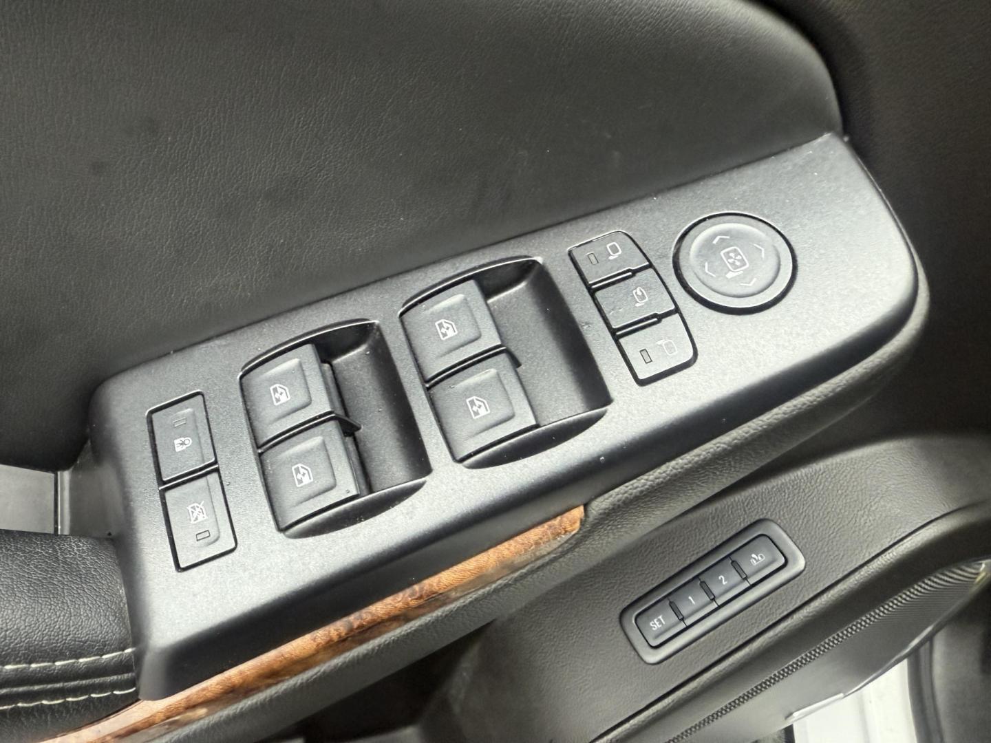 2015 White /Black Chevrolet Tahoe LTZ 4WD (1GNSKCKC8FR) with an 5.3L V8 OHV 16V engine, 6-Speed Automatic transmission, located at 11115 Chardon Rd. , Chardon, OH, 44024, (440) 214-9705, 41.580246, -81.241943 - 2015 Chevrolet Tahoe LTZ 4WD – Full-Size Luxury, Advanced Safety, and Unmatched Versatility Experience the ultimate in comfort, capability, and technology with this 2015 Chevrolet Tahoe LTZ 4WD. Powered by a robust 5.3L EcoTec3 V8 engine paired with a 6-speed automatic transmission and 3.23 gea - Photo#18