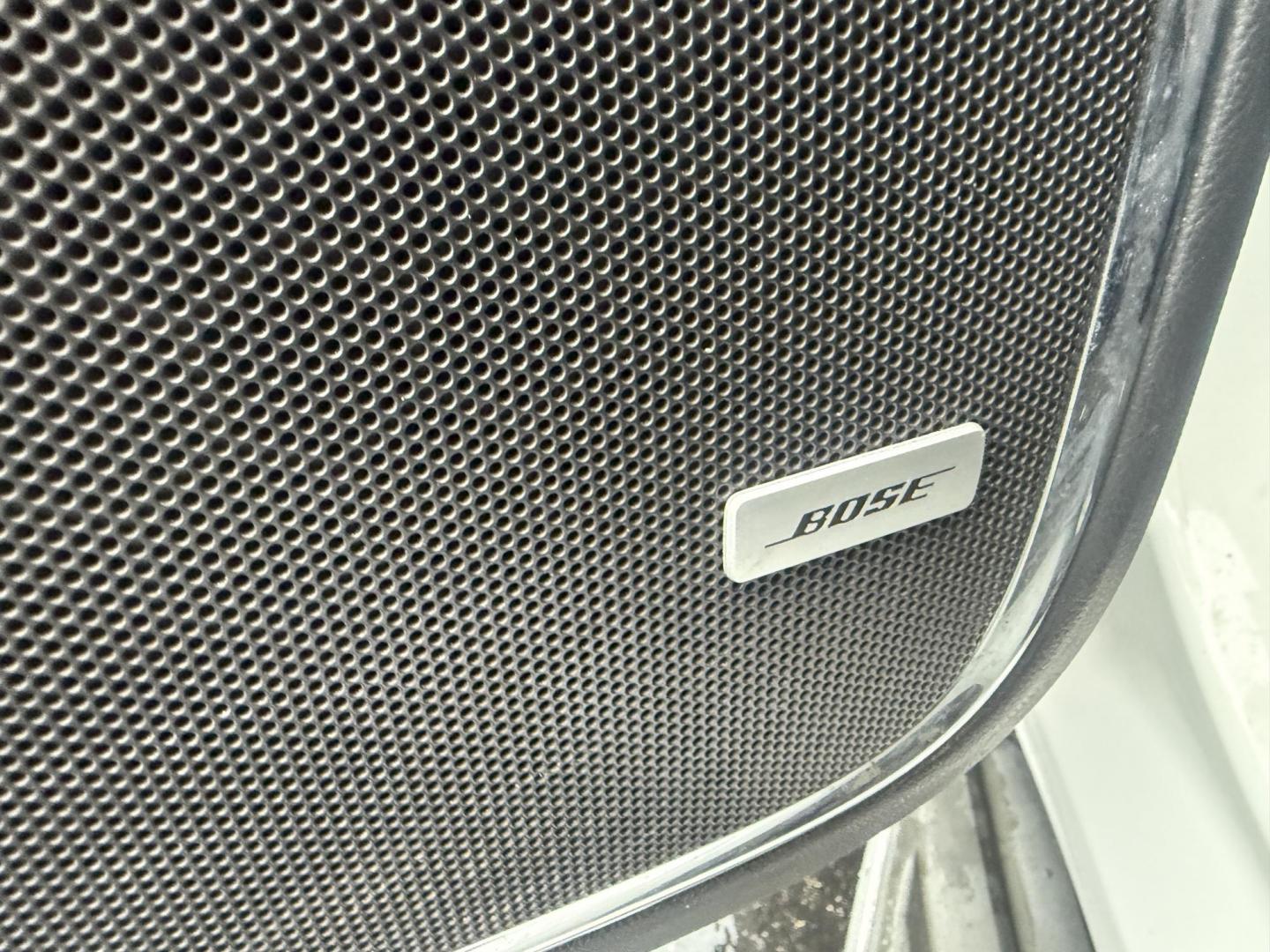 2015 White /Black Chevrolet Tahoe LTZ 4WD (1GNSKCKC8FR) with an 5.3L V8 OHV 16V engine, 6-Speed Automatic transmission, located at 11115 Chardon Rd. , Chardon, OH, 44024, (440) 214-9705, 41.580246, -81.241943 - 2015 Chevrolet Tahoe LTZ 4WD – Full-Size Luxury, Advanced Safety, and Unmatched Versatility Experience the ultimate in comfort, capability, and technology with this 2015 Chevrolet Tahoe LTZ 4WD. Powered by a robust 5.3L EcoTec3 V8 engine paired with a 6-speed automatic transmission and 3.23 gea - Photo#20