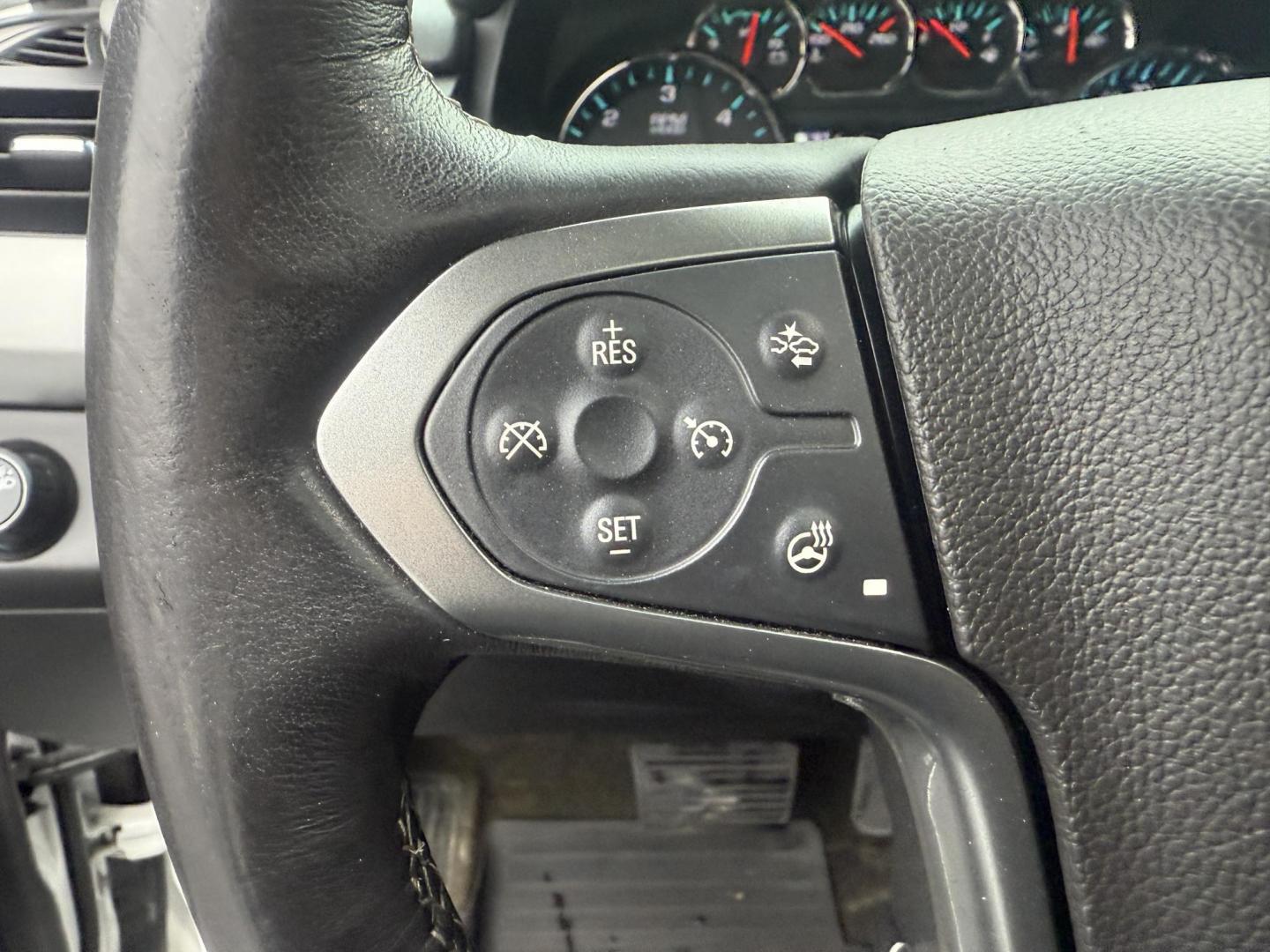 2015 White /Black Chevrolet Tahoe LTZ 4WD (1GNSKCKC8FR) with an 5.3L V8 OHV 16V engine, 6-Speed Automatic transmission, located at 11115 Chardon Rd. , Chardon, OH, 44024, (440) 214-9705, 41.580246, -81.241943 - 2015 Chevrolet Tahoe LTZ 4WD – Full-Size Luxury, Advanced Safety, and Unmatched Versatility Experience the ultimate in comfort, capability, and technology with this 2015 Chevrolet Tahoe LTZ 4WD. Powered by a robust 5.3L EcoTec3 V8 engine paired with a 6-speed automatic transmission and 3.23 gea - Photo#26