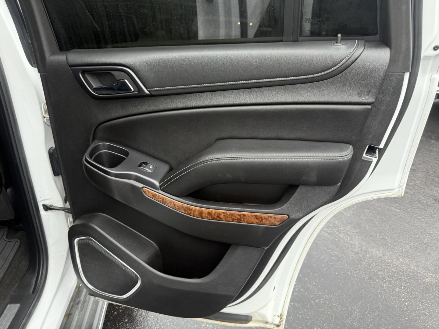 2015 White /Black Chevrolet Tahoe LTZ 4WD (1GNSKCKC8FR) with an 5.3L V8 OHV 16V engine, 6-Speed Automatic transmission, located at 11115 Chardon Rd. , Chardon, OH, 44024, (440) 214-9705, 41.580246, -81.241943 - 2015 Chevrolet Tahoe LTZ 4WD – Full-Size Luxury, Advanced Safety, and Unmatched Versatility Experience the ultimate in comfort, capability, and technology with this 2015 Chevrolet Tahoe LTZ 4WD. Powered by a robust 5.3L EcoTec3 V8 engine paired with a 6-speed automatic transmission and 3.23 gea - Photo#52