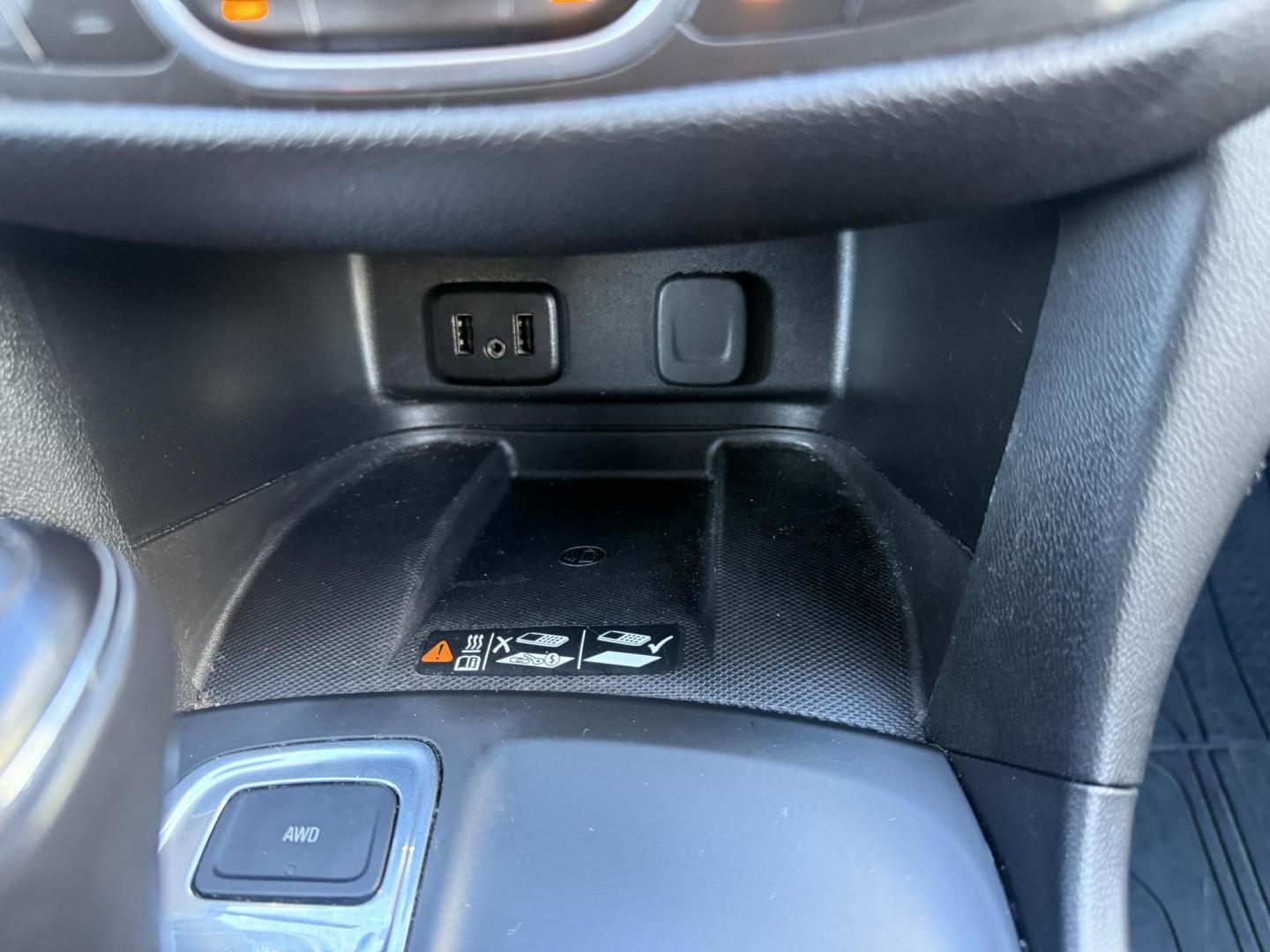 2018 White /Black Chevrolet Equinox Premier AWD (3GNAXVEVXJL) with an 1.5L I4 DIR DOHC 16V TURBO engine, Automatic transmission, located at 11115 Chardon Rd. , Chardon, OH, 44024, (440) 214-9705, 41.580246, -81.241943 - One Owner --- 2018 Chevrolet Equinox Premier AWD – Luxurious Comfort, Advanced Safety, and Unmatched Efficiency Experience the perfect combination of style, safety, and technology with this 2018 Chevrolet Equinox Premier AWD. Powered by a fuel-efficient 1.5L Turbocharged EcoTec I4 engine paired - Photo#32