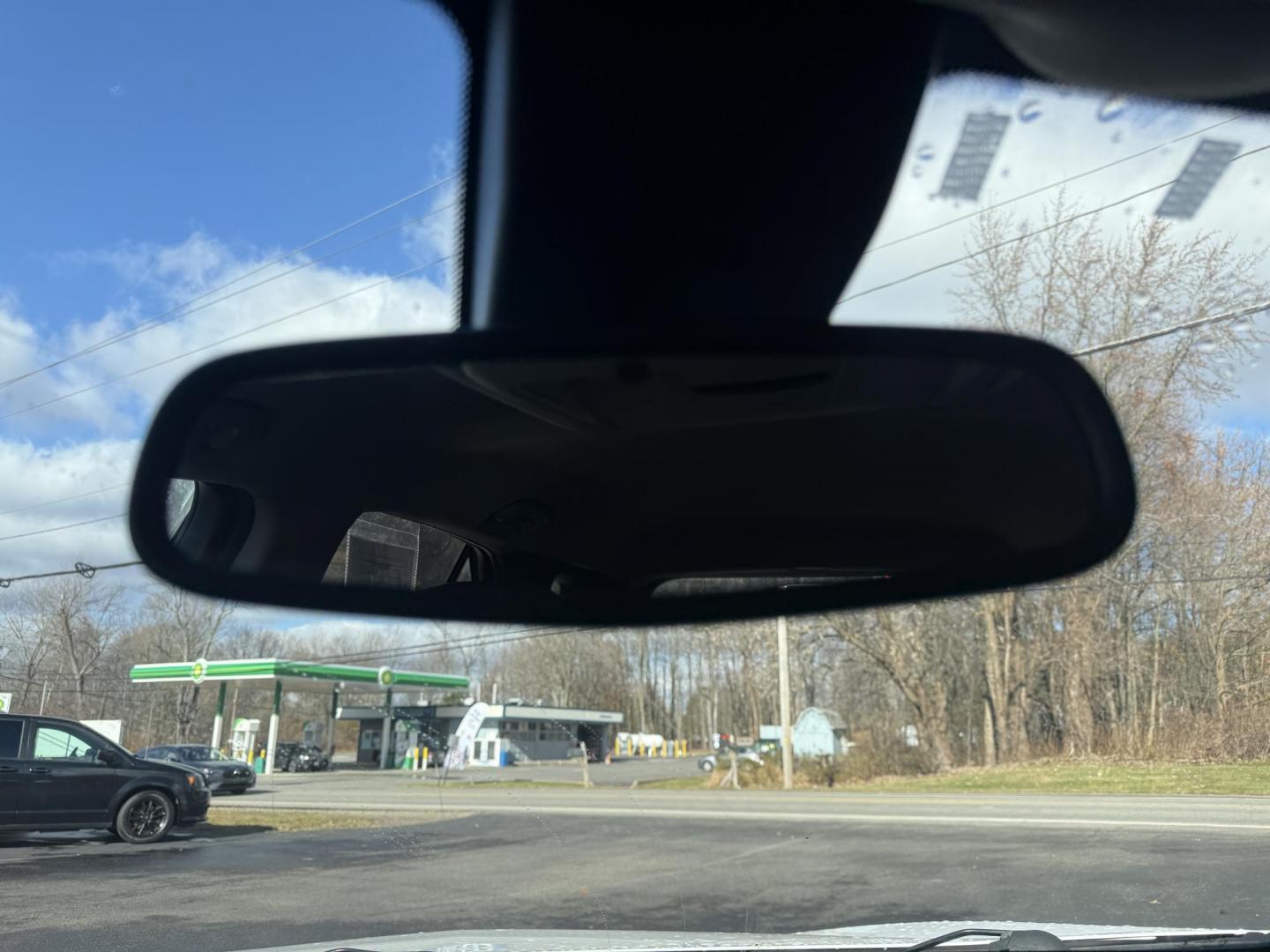 2018 White /Black Chevrolet Equinox Premier AWD (3GNAXVEVXJL) with an 1.5L I4 DIR DOHC 16V TURBO engine, Automatic transmission, located at 11115 Chardon Rd. , Chardon, OH, 44024, (440) 214-9705, 41.580246, -81.241943 - One Owner --- 2018 Chevrolet Equinox Premier AWD – Luxurious Comfort, Advanced Safety, and Unmatched Efficiency Experience the perfect combination of style, safety, and technology with this 2018 Chevrolet Equinox Premier AWD. Powered by a fuel-efficient 1.5L Turbocharged EcoTec I4 engine paired - Photo#34