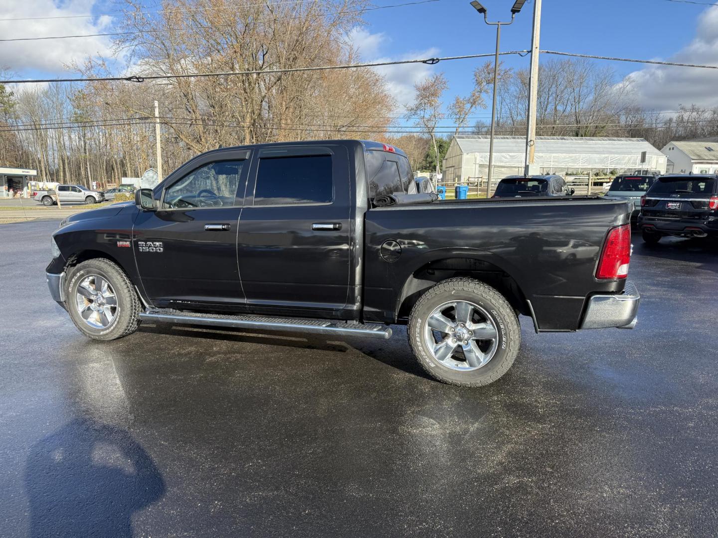 2016 Black /Gray RAM 1500 Big Horn Crew Cab SWB 4WD (3C6RR7LT8GG) with an 5.7L V8 OHV 16V engine, Automatic transmission, located at 11115 Chardon Rd. , Chardon, OH, 44024, (440) 214-9705, 41.580246, -81.241943 - 2016 Ram 1500 Big Horn Crew Cab 4WD – Powerful, Comfortable, and Ready for Heavy Duty Tackle your toughest jobs with confidence in this 2016 Ram 1500 Big Horn Crew Cab. Powered by a mighty 5.7L HEMI V8 engine producing 395 horsepower and 410 lb-ft of torque, combined with an 8-speed automatic t - Photo#13