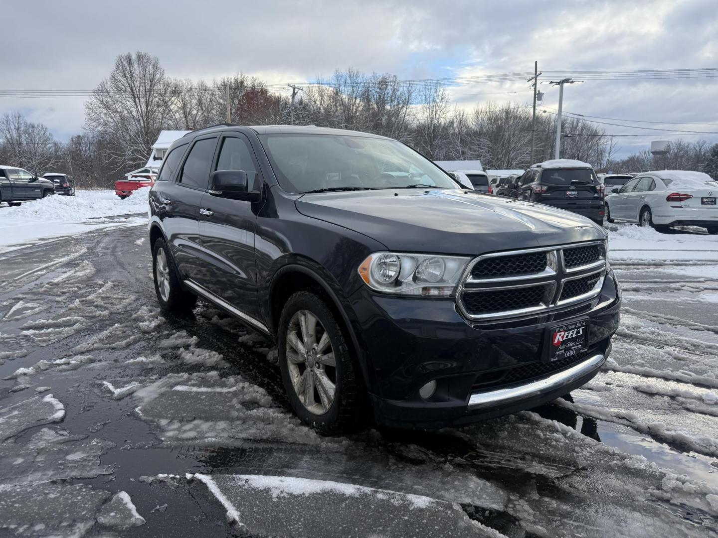2013 Gray /Black Dodge Durango Crew AWD (1C4SDJDT9DC) with an 5.7L V8 OHV 16V engine, 5-Speed Automatic transmission, located at 547 E. Main St., Orwell, OH, 44076, (440) 437-5893, 41.535435, -80.847855 - 2013 Dodge Durango Crew AWD – Powerful Performance, Family Comfort, and Versatile Capability Take on every adventure in style with this 2013 Dodge Durango Crew AWD. Featuring a robust 5.7L HEMI V8 engine and a 5-speed automatic transmission, this SUV delivers impressive power and a 7,200-pound - Photo#2