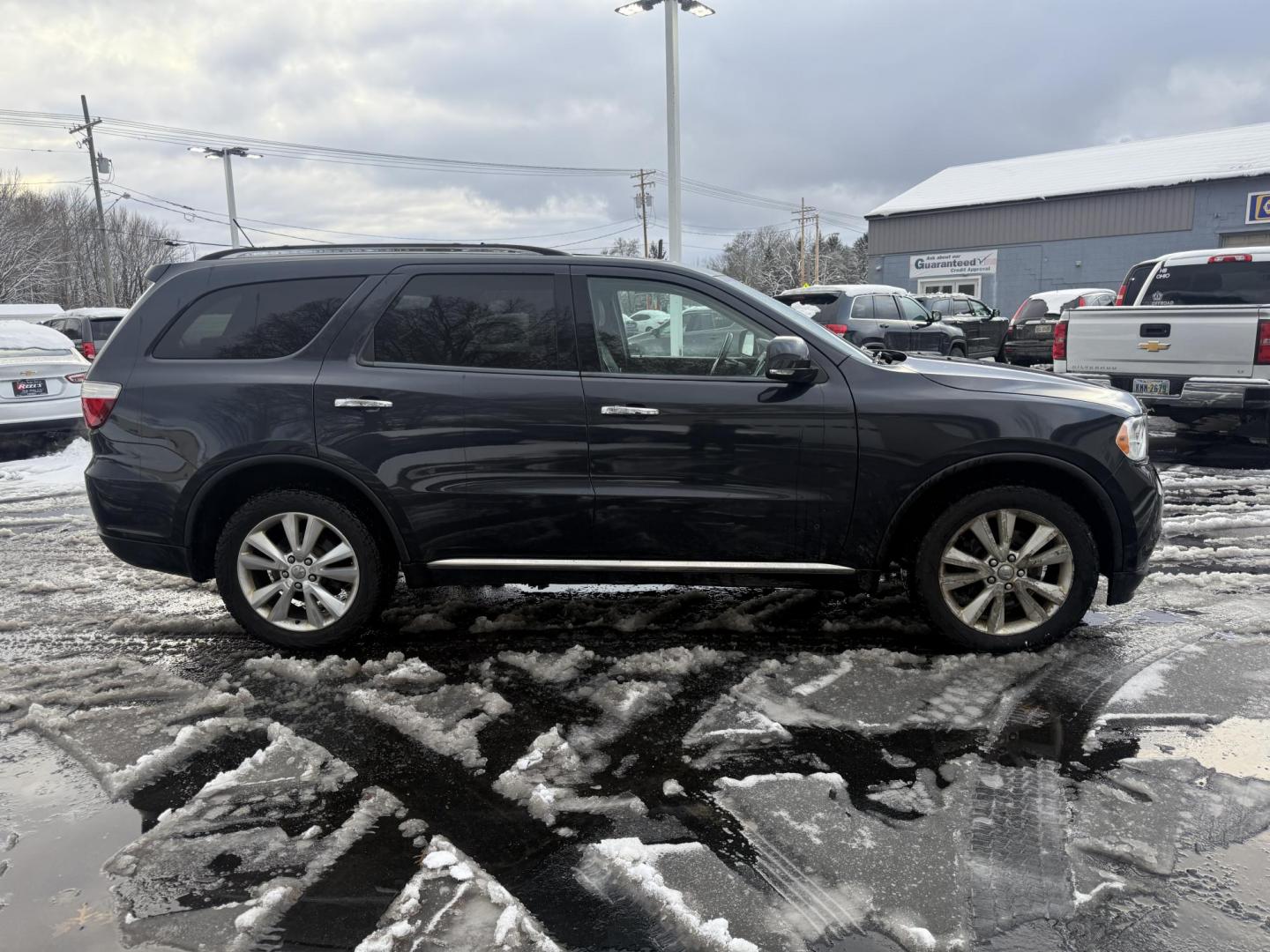 2013 Gray /Black Dodge Durango Crew AWD (1C4SDJDT9DC) with an 5.7L V8 OHV 16V engine, 5-Speed Automatic transmission, located at 547 E. Main St., Orwell, OH, 44076, (440) 437-5893, 41.535435, -80.847855 - 2013 Dodge Durango Crew AWD – Powerful Performance, Family Comfort, and Versatile Capability Take on every adventure in style with this 2013 Dodge Durango Crew AWD. Featuring a robust 5.7L HEMI V8 engine and a 5-speed automatic transmission, this SUV delivers impressive power and a 7,200-pound - Photo#5