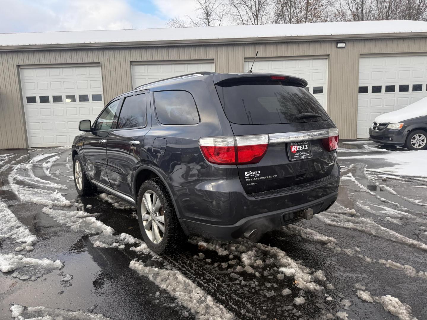 2013 Gray /Black Dodge Durango Crew AWD (1C4SDJDT9DC) with an 5.7L V8 OHV 16V engine, 5-Speed Automatic transmission, located at 547 E. Main St., Orwell, OH, 44076, (440) 437-5893, 41.535435, -80.847855 - 2013 Dodge Durango Crew AWD – Powerful Performance, Family Comfort, and Versatile Capability Take on every adventure in style with this 2013 Dodge Durango Crew AWD. Featuring a robust 5.7L HEMI V8 engine and a 5-speed automatic transmission, this SUV delivers impressive power and a 7,200-pound - Photo#9