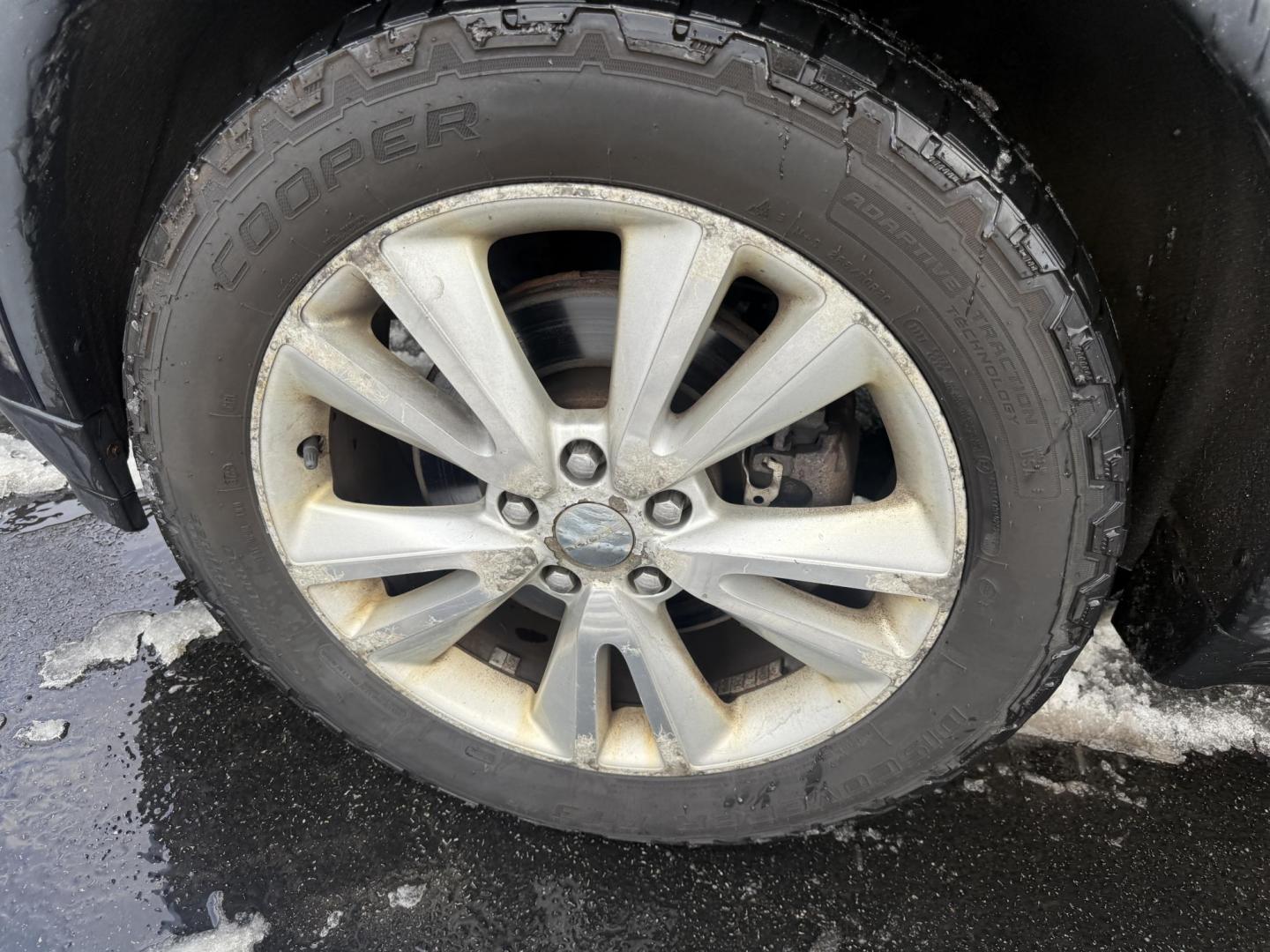 2013 Gray /Black Dodge Durango Crew AWD (1C4SDJDT9DC) with an 5.7L V8 OHV 16V engine, 5-Speed Automatic transmission, located at 547 E. Main St., Orwell, OH, 44076, (440) 437-5893, 41.535435, -80.847855 - 2013 Dodge Durango Crew AWD – Powerful Performance, Family Comfort, and Versatile Capability Take on every adventure in style with this 2013 Dodge Durango Crew AWD. Featuring a robust 5.7L HEMI V8 engine and a 5-speed automatic transmission, this SUV delivers impressive power and a 7,200-pound - Photo#13