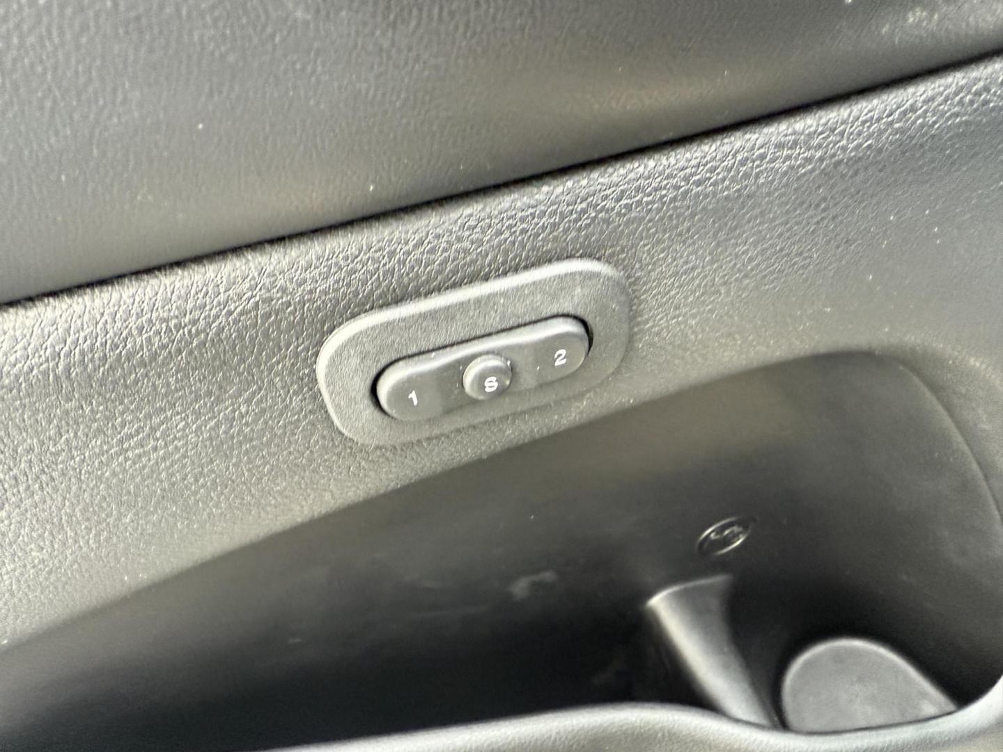 2013 Gray /Black Dodge Durango Crew AWD (1C4SDJDT9DC) with an 5.7L V8 OHV 16V engine, 5-Speed Automatic transmission, located at 547 E. Main St., Orwell, OH, 44076, (440) 437-5893, 41.535435, -80.847855 - 2013 Dodge Durango Crew AWD – Powerful Performance, Family Comfort, and Versatile Capability Take on every adventure in style with this 2013 Dodge Durango Crew AWD. Featuring a robust 5.7L HEMI V8 engine and a 5-speed automatic transmission, this SUV delivers impressive power and a 7,200-pound - Photo#19