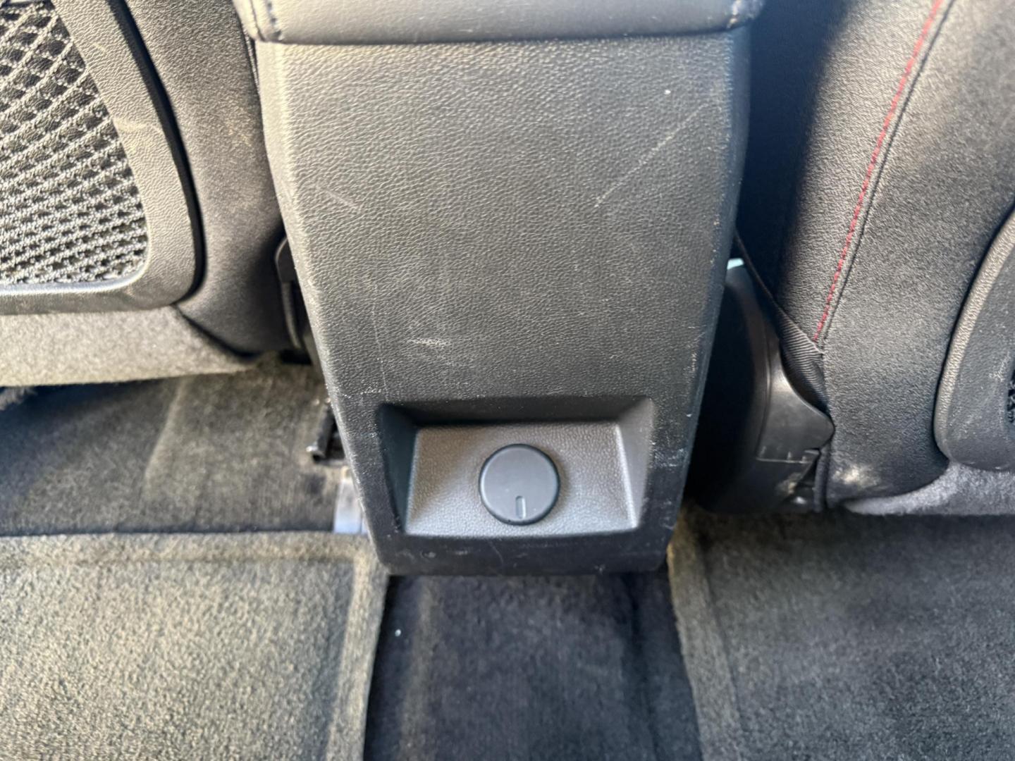 2017 Silver /Black Chevrolet Equinox LS AWD (2GNFLEEK5H6) with an 2.4L I4 DOHC 16V engine, Automatic transmission, located at 547 E. Main St., Orwell, OH, 44076, (440) 437-5893, 41.535435, -80.847855 - 2017 Chevrolet Equinox LS AWD – Efficiency, Comfort, and Everyday Reliability Enjoy the perfect balance of capability and economy with this 2017 Chevrolet Equinox LS AWD. Powered by a dependable 2.4L EcoTec I4 engine paired with a smooth 6-speed automatic transmission, this SUV delivers excelle - Photo#34