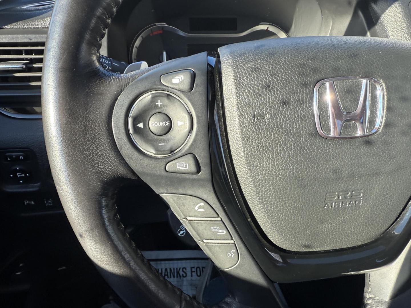 2018 Black /Black Honda Pilot Elite 4WD (5FNYF6H08JB) with an 3.5L V6 SOHC 24V engine, Automatic transmission, located at 547 E. Main St., Orwell, OH, 44076, (440) 437-5893, 41.535435, -80.847855 - One Owner ---- 2018 Honda Pilot Elite AWD – Luxury, Advanced Safety, and Family-Friendly Versatility Upgrade your family’s driving experience with this 2018 Honda Pilot Elite AWD. Powered by a robust 3.5L Earthdreams V6 engine and a smooth 9-speed automatic transmission, this SUV offers both - Photo#24