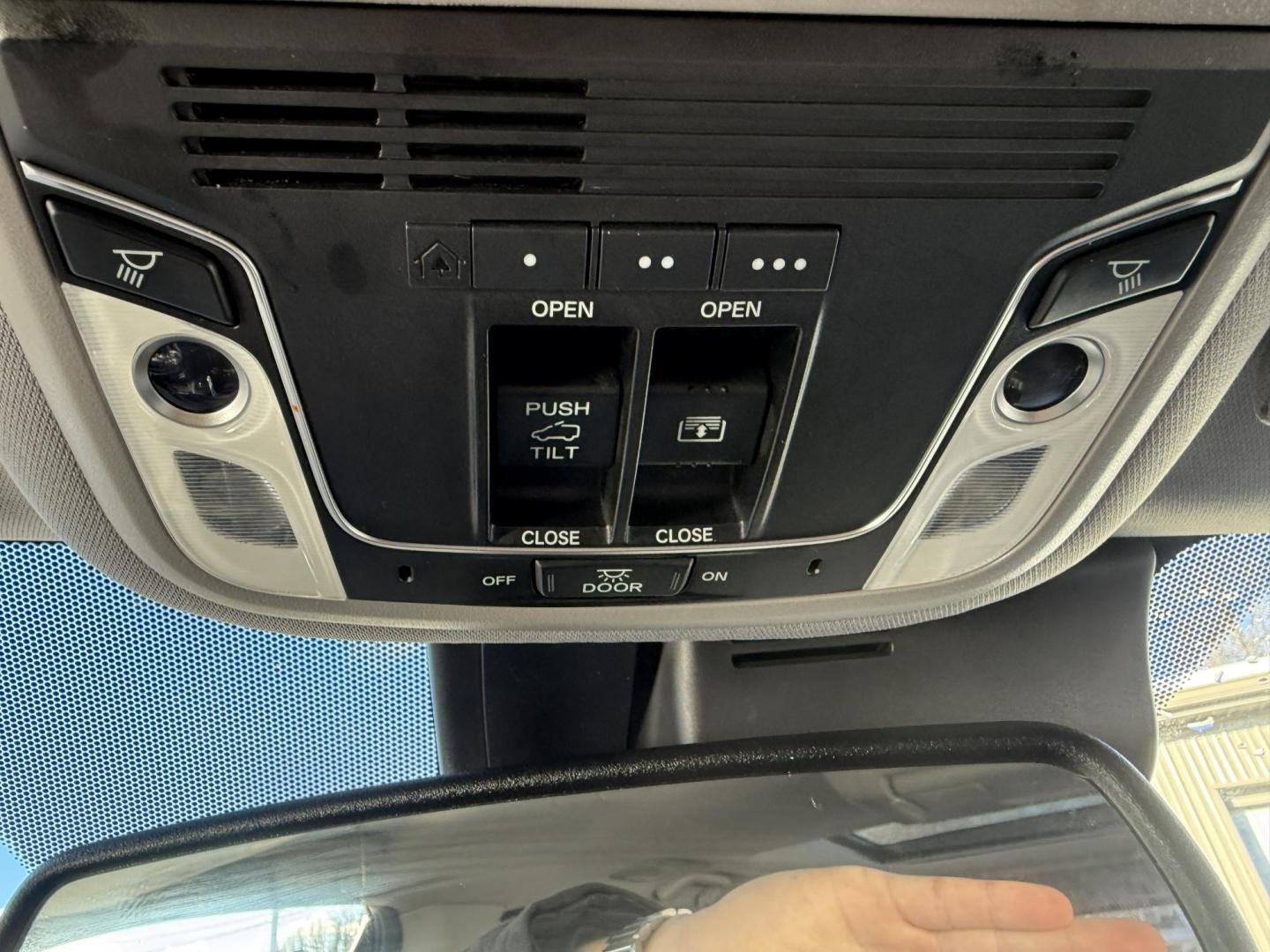 2018 Black /Black Honda Pilot Elite 4WD (5FNYF6H08JB) with an 3.5L V6 SOHC 24V engine, Automatic transmission, located at 547 E. Main St., Orwell, OH, 44076, (440) 437-5893, 41.535435, -80.847855 - One Owner ---- 2018 Honda Pilot Elite AWD – Luxury, Advanced Safety, and Family-Friendly Versatility Upgrade your family’s driving experience with this 2018 Honda Pilot Elite AWD. Powered by a robust 3.5L Earthdreams V6 engine and a smooth 9-speed automatic transmission, this SUV offers both - Photo#33