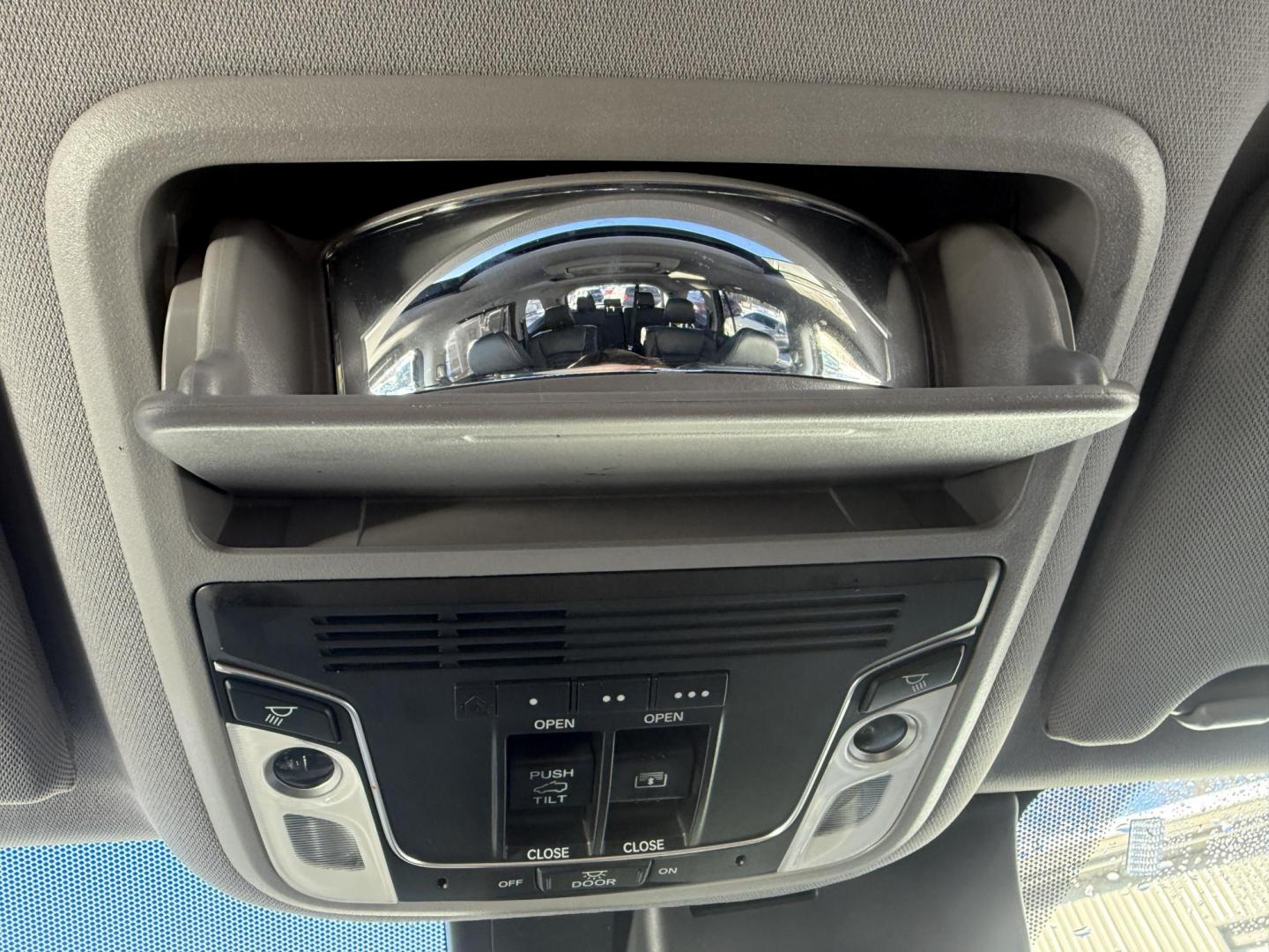 2018 Black /Black Honda Pilot Elite 4WD (5FNYF6H08JB) with an 3.5L V6 SOHC 24V engine, Automatic transmission, located at 547 E. Main St., Orwell, OH, 44076, (440) 437-5893, 41.535435, -80.847855 - One Owner ---- 2018 Honda Pilot Elite AWD – Luxury, Advanced Safety, and Family-Friendly Versatility Upgrade your family’s driving experience with this 2018 Honda Pilot Elite AWD. Powered by a robust 3.5L Earthdreams V6 engine and a smooth 9-speed automatic transmission, this SUV offers both - Photo#34