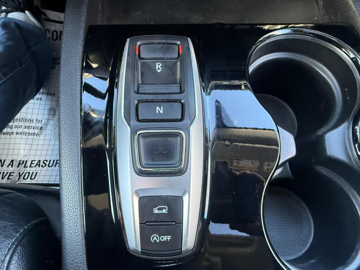 2018 Black /Black Honda Pilot Elite 4WD (5FNYF6H08JB) with an 3.5L V6 SOHC 24V engine, Automatic transmission, located at 547 E. Main St., Orwell, OH, 44076, (440) 437-5893, 41.535435, -80.847855 - One Owner ---- 2018 Honda Pilot Elite AWD – Luxury, Advanced Safety, and Family-Friendly Versatility Upgrade your family’s driving experience with this 2018 Honda Pilot Elite AWD. Powered by a robust 3.5L Earthdreams V6 engine and a smooth 9-speed automatic transmission, this SUV offers both - Photo#31