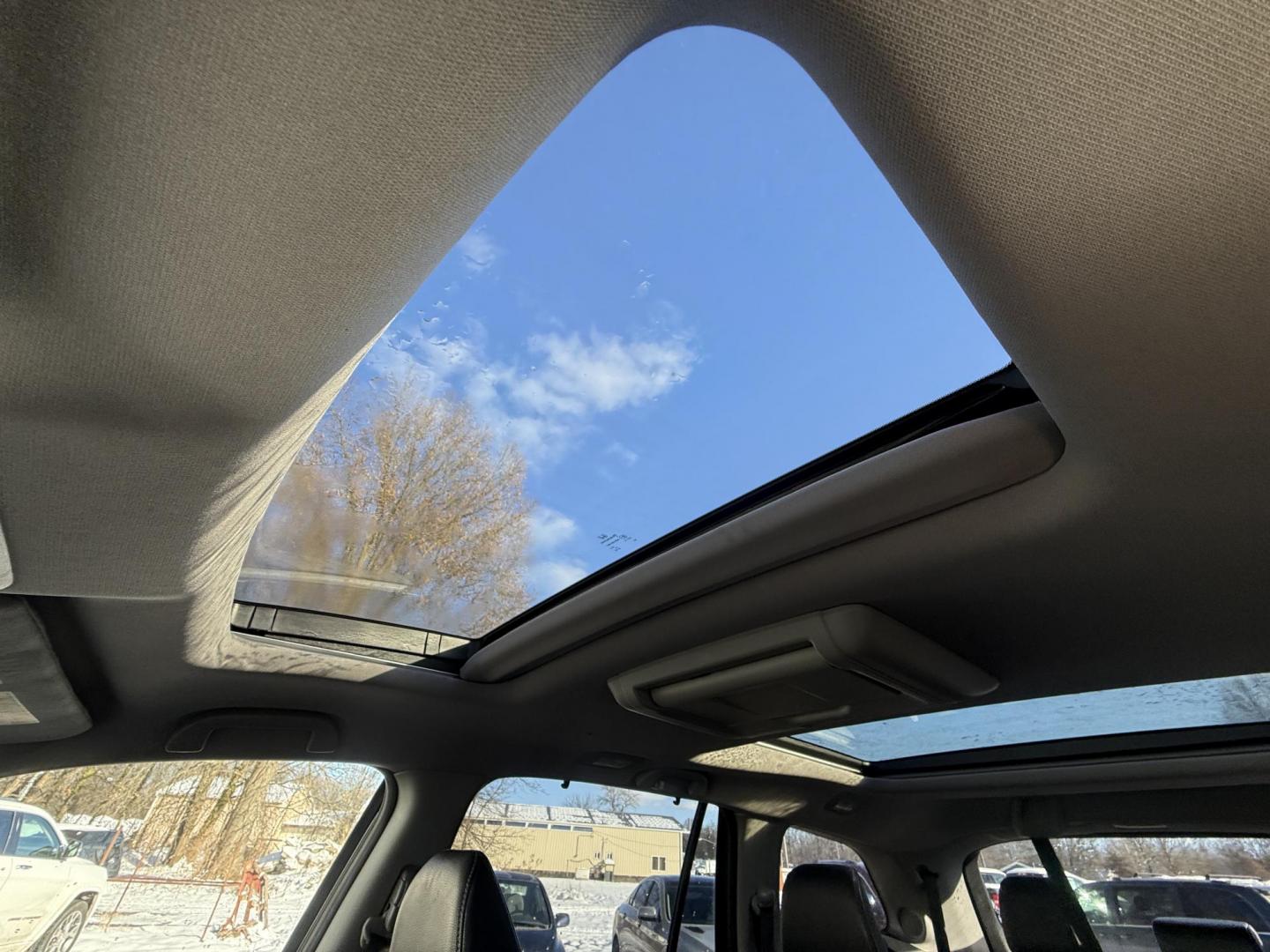 2018 Black /Black Honda Pilot Elite 4WD (5FNYF6H08JB) with an 3.5L V6 SOHC 24V engine, Automatic transmission, located at 547 E. Main St., Orwell, OH, 44076, (440) 437-5893, 41.535435, -80.847855 - One Owner ---- 2018 Honda Pilot Elite AWD – Luxury, Advanced Safety, and Family-Friendly Versatility Upgrade your family’s driving experience with this 2018 Honda Pilot Elite AWD. Powered by a robust 3.5L Earthdreams V6 engine and a smooth 9-speed automatic transmission, this SUV offers both - Photo#35