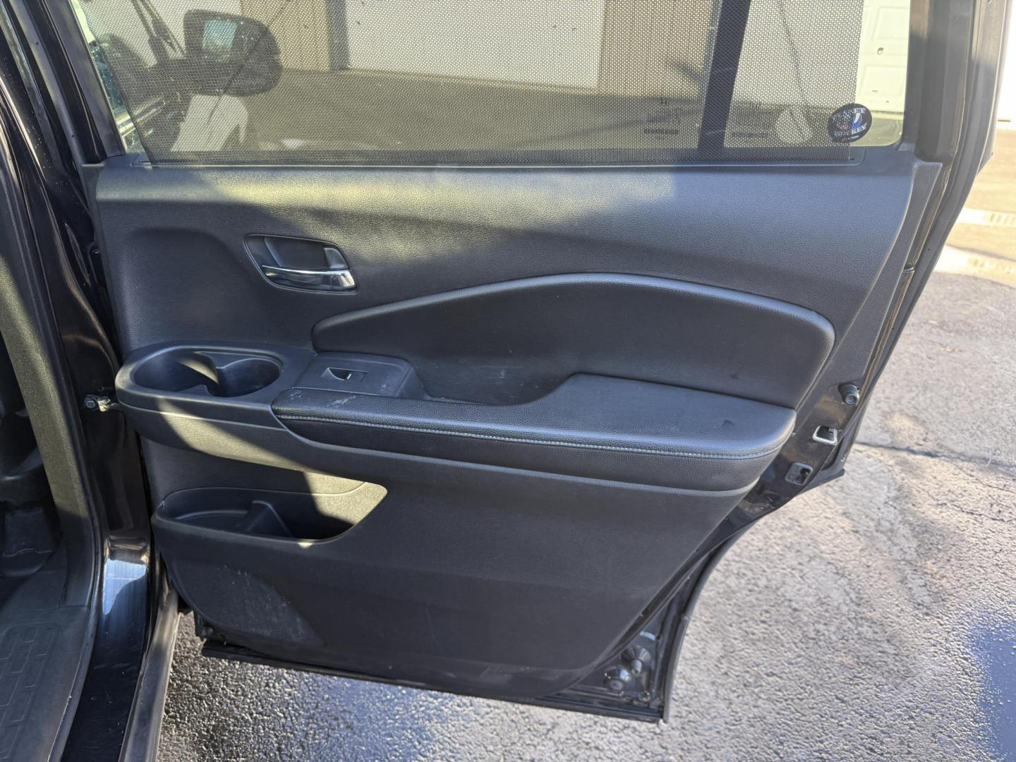 2018 Black /Black Honda Pilot Elite 4WD (5FNYF6H08JB) with an 3.5L V6 SOHC 24V engine, Automatic transmission, located at 547 E. Main St., Orwell, OH, 44076, (440) 437-5893, 41.535435, -80.847855 - One Owner ---- 2018 Honda Pilot Elite AWD – Luxury, Advanced Safety, and Family-Friendly Versatility Upgrade your family’s driving experience with this 2018 Honda Pilot Elite AWD. Powered by a robust 3.5L Earthdreams V6 engine and a smooth 9-speed automatic transmission, this SUV offers both - Photo#47