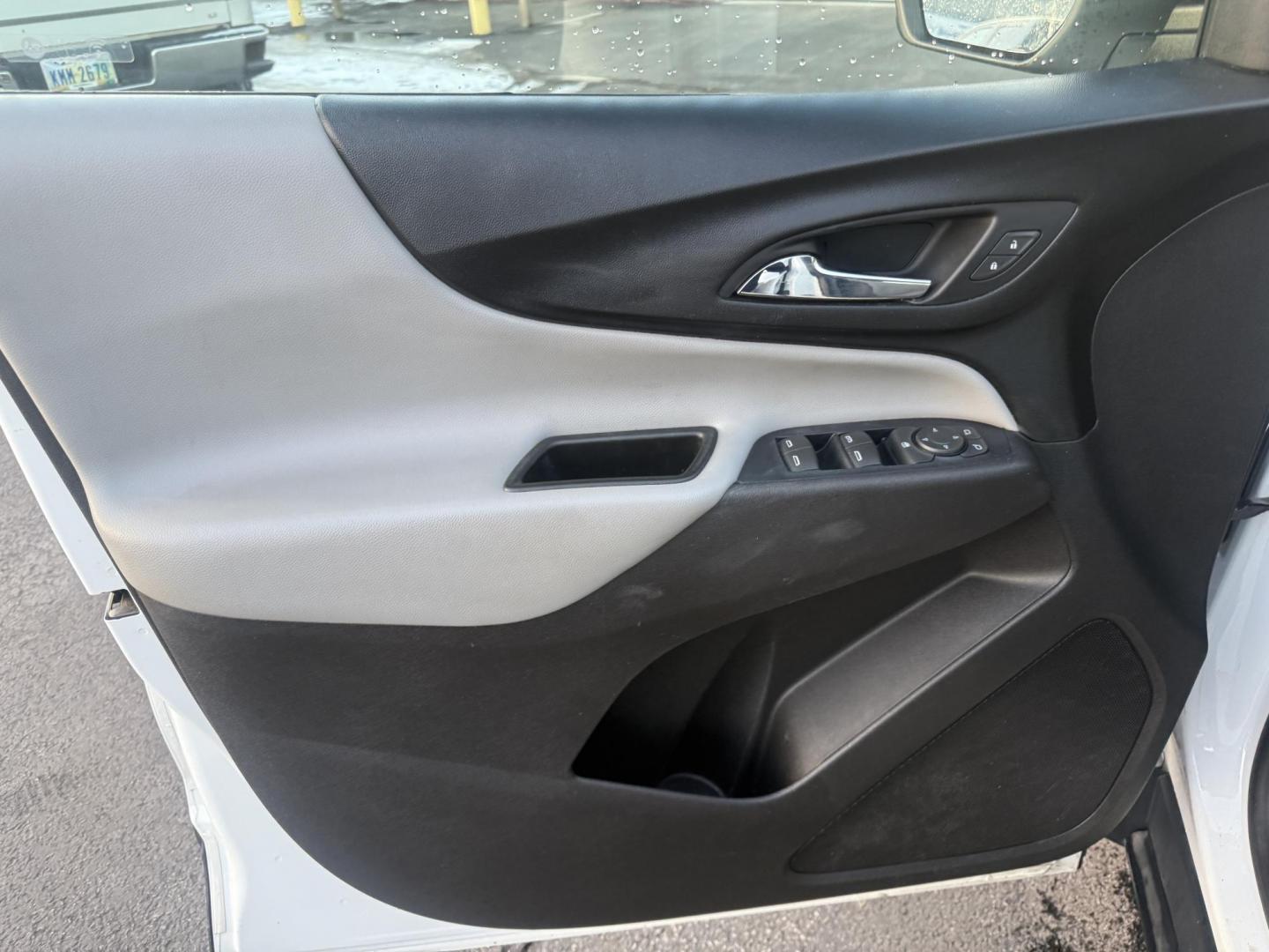 2019 White /White Chevrolet Equinox LS AWD (3GNAXSEV9KS) with an 1.5L I4 DOHC 16V TURBO engine, Automatic transmission, located at 547 E. Main St., Orwell, OH, 44076, (440) 437-5893, 41.535435, -80.847855 - One Owner ---- 2019 Chevrolet Equinox LS AWD – Efficient, Versatile, and Connected for Everyday Driving Enjoy the perfect blend of fuel efficiency, capability, and modern technology with this 2019 Chevrolet Equinox LS AWD. Featuring a responsive 1.5L Turbocharged EcoTec I4 engine paired with a - Photo#16