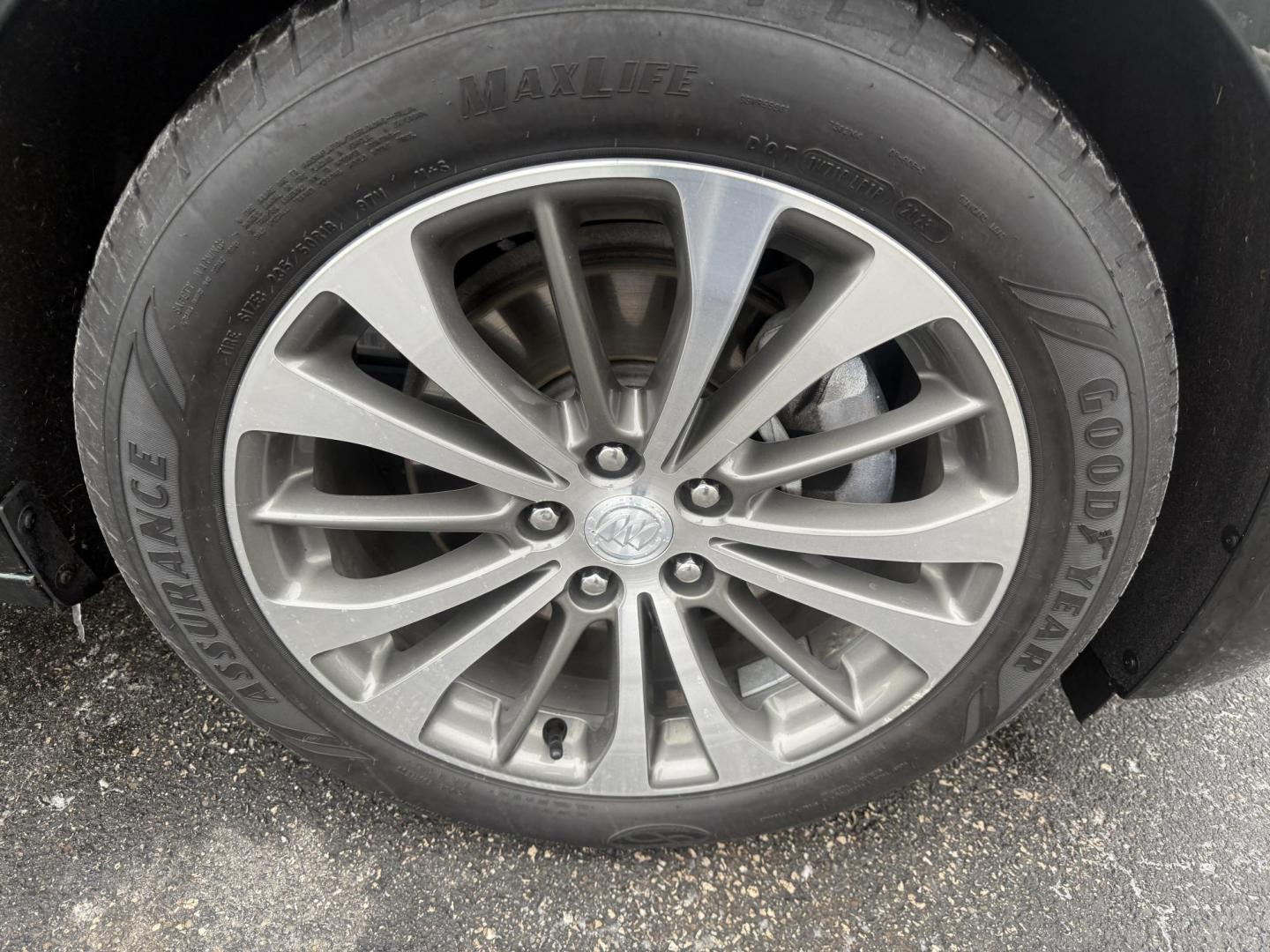 2017 Green /Tan Buick LaCrosse Premium (1G4ZR5SS9HU) with an 3.6L V6 DOHC 24V engine, Automatic transmission, located at 11115 Chardon Rd. , Chardon, OH, 44024, (440) 214-9705, 41.580246, -81.241943 - One Owner ---- 2017 Buick LaCrosse Premium – Luxurious Comfort, Cutting-Edge Technology, and Outstanding Efficiency Elevate your driving experience with this 2017 Buick LaCrosse Premium. Powered by a refined 3.6L V6 engine paired with an 8-speed automatic transmission, this sedan delivers impre - Photo#4