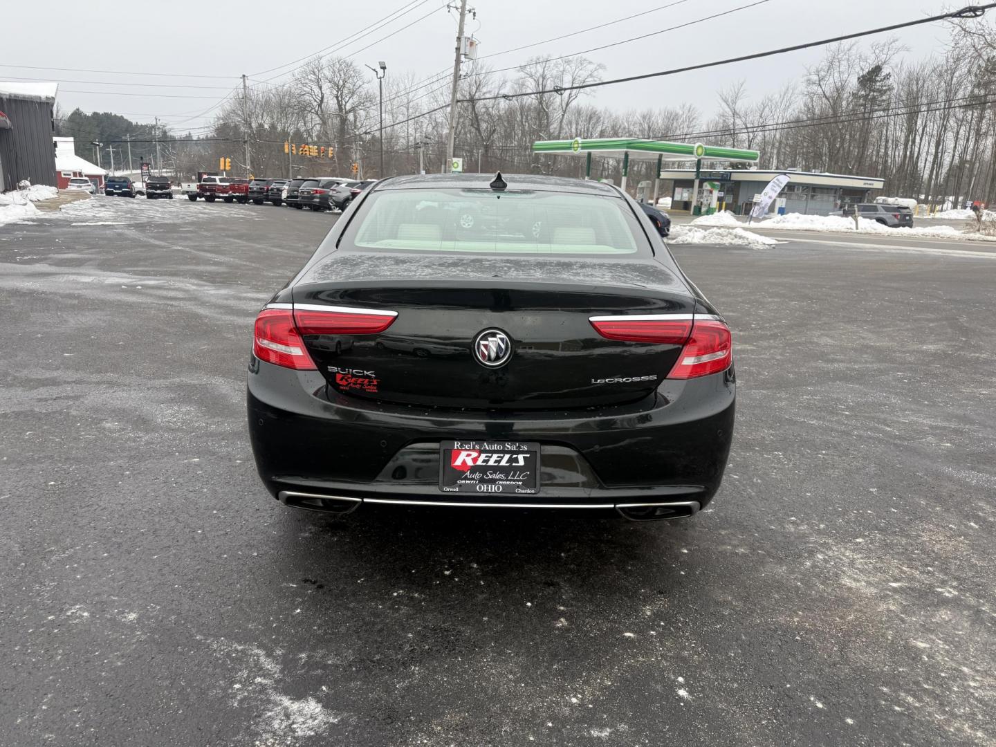 2017 Green /Tan Buick LaCrosse Premium (1G4ZR5SS9HU) with an 3.6L V6 DOHC 24V engine, Automatic transmission, located at 11115 Chardon Rd. , Chardon, OH, 44024, (440) 214-9705, 41.580246, -81.241943 - One Owner ---- 2017 Buick LaCrosse Premium – Luxurious Comfort, Cutting-Edge Technology, and Outstanding Efficiency Elevate your driving experience with this 2017 Buick LaCrosse Premium. Powered by a refined 3.6L V6 engine paired with an 8-speed automatic transmission, this sedan delivers impre - Photo#8