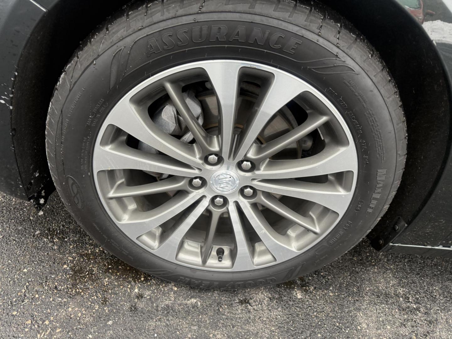 2017 Green /Tan Buick LaCrosse Premium (1G4ZR5SS9HU) with an 3.6L V6 DOHC 24V engine, Automatic transmission, located at 11115 Chardon Rd. , Chardon, OH, 44024, (440) 214-9705, 41.580246, -81.241943 - One Owner ---- 2017 Buick LaCrosse Premium – Luxurious Comfort, Cutting-Edge Technology, and Outstanding Efficiency Elevate your driving experience with this 2017 Buick LaCrosse Premium. Powered by a refined 3.6L V6 engine paired with an 8-speed automatic transmission, this sedan delivers impre - Photo#13