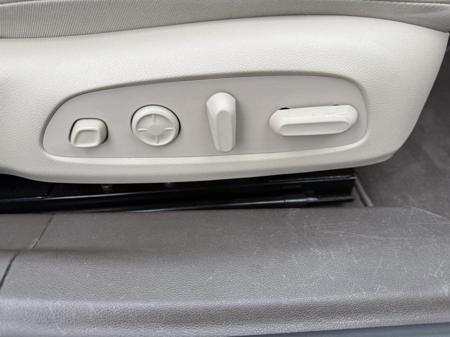 2017 Green /Tan Buick LaCrosse Premium (1G4ZR5SS9HU) with an 3.6L V6 DOHC 24V engine, Automatic transmission, located at 11115 Chardon Rd. , Chardon, OH, 44024, (440) 214-9705, 41.580246, -81.241943 - One Owner ---- 2017 Buick LaCrosse Premium – Luxurious Comfort, Cutting-Edge Technology, and Outstanding Efficiency Elevate your driving experience with this 2017 Buick LaCrosse Premium. Powered by a refined 3.6L V6 engine paired with an 8-speed automatic transmission, this sedan delivers impre - Photo#50