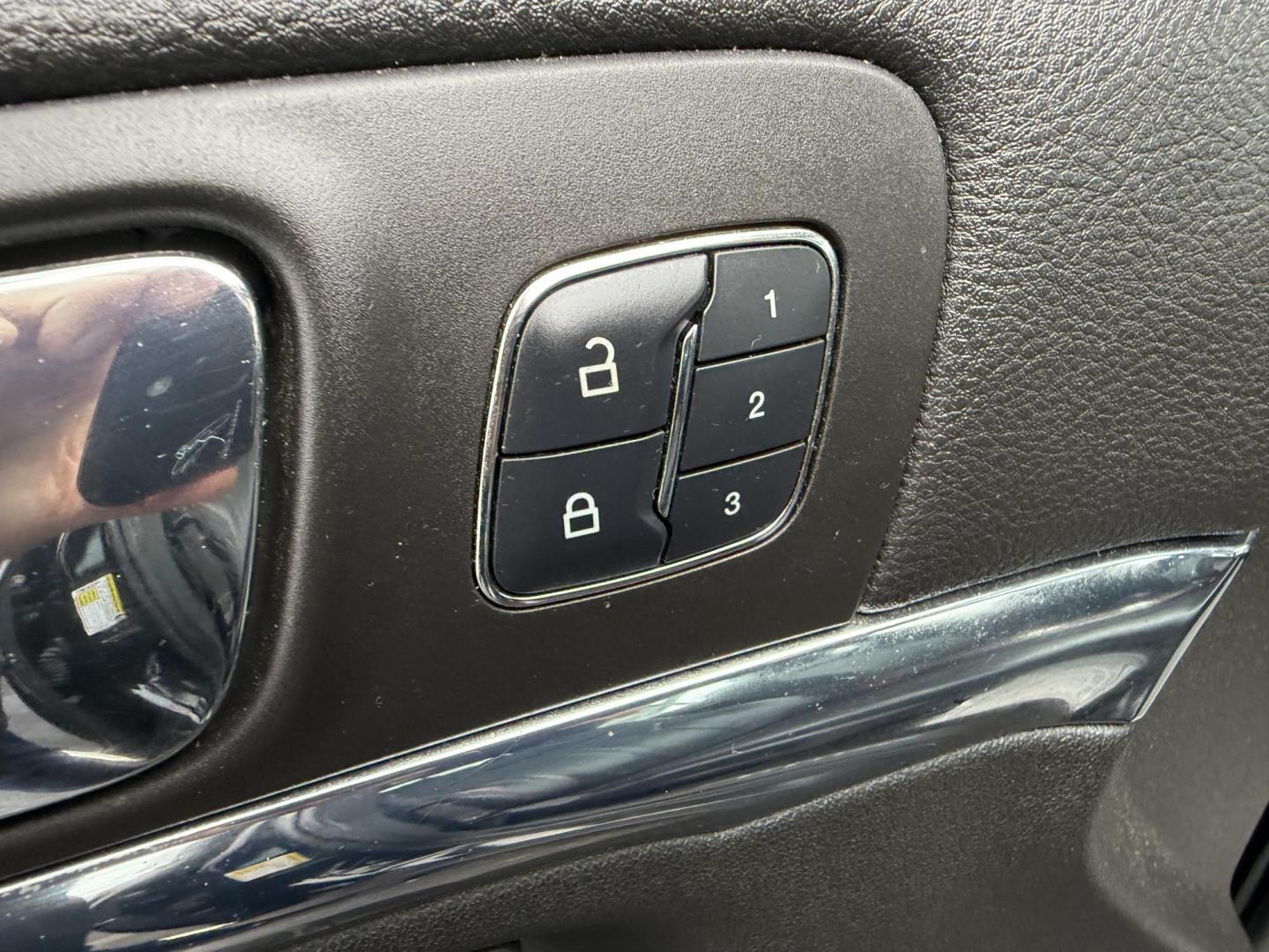 2016 Black /Black Lincoln MKS Elite EcoBoost AWD (1LNHL9FT6GG) with an 3.5L V6 DOHC 24V TWIN TURBO engine, Automatic transmission, located at 11115 Chardon Rd. , Chardon, OH, 44024, (440) 214-9705, 41.580246, -81.241943 - 2016 Lincoln MKS Elite AWD – Luxurious Performance, Cutting-Edge Technology, and Unmatched Comfort Experience the pinnacle of luxury and performance in this 2016 Lincoln MKS Elite AWD. Powered by a potent 3.5L Twin Turbo EcoBoost V6 engine paired with a smooth 6-speed automatic transmission, th - Photo#15